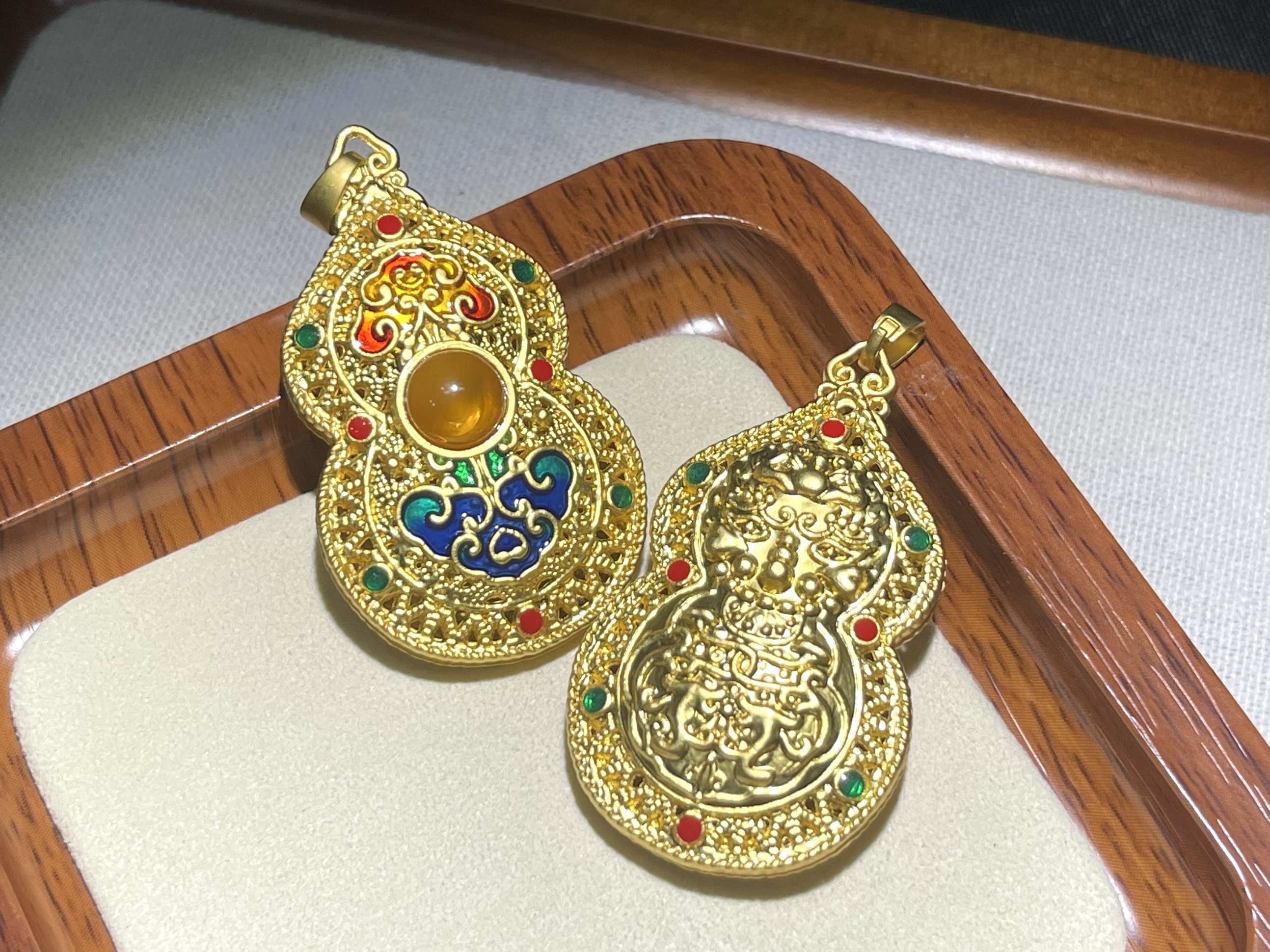 【現貨】LL1002518 蜜蠟葫蘆吊墜 (28030)