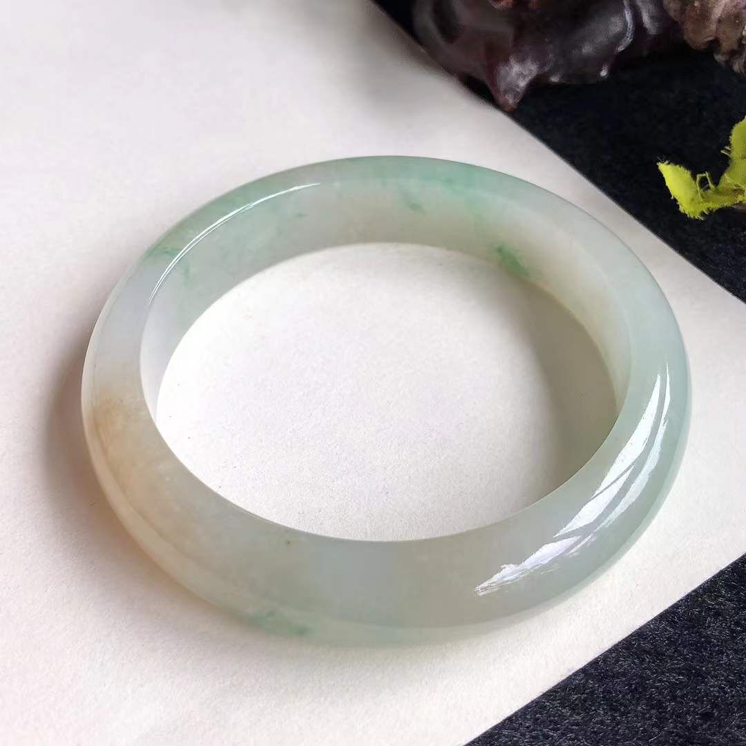 冰糯種飄黃翡正圈手鐲,天然翡翠A玉, 緬甸玉, Jade, Jadeite