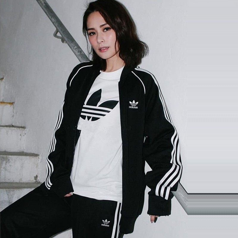 ADIDAS ORIGINALS 三線立領休閒運動外套 – 黑色 女款👑 三葉草女款外套 (阿嬌著用款)