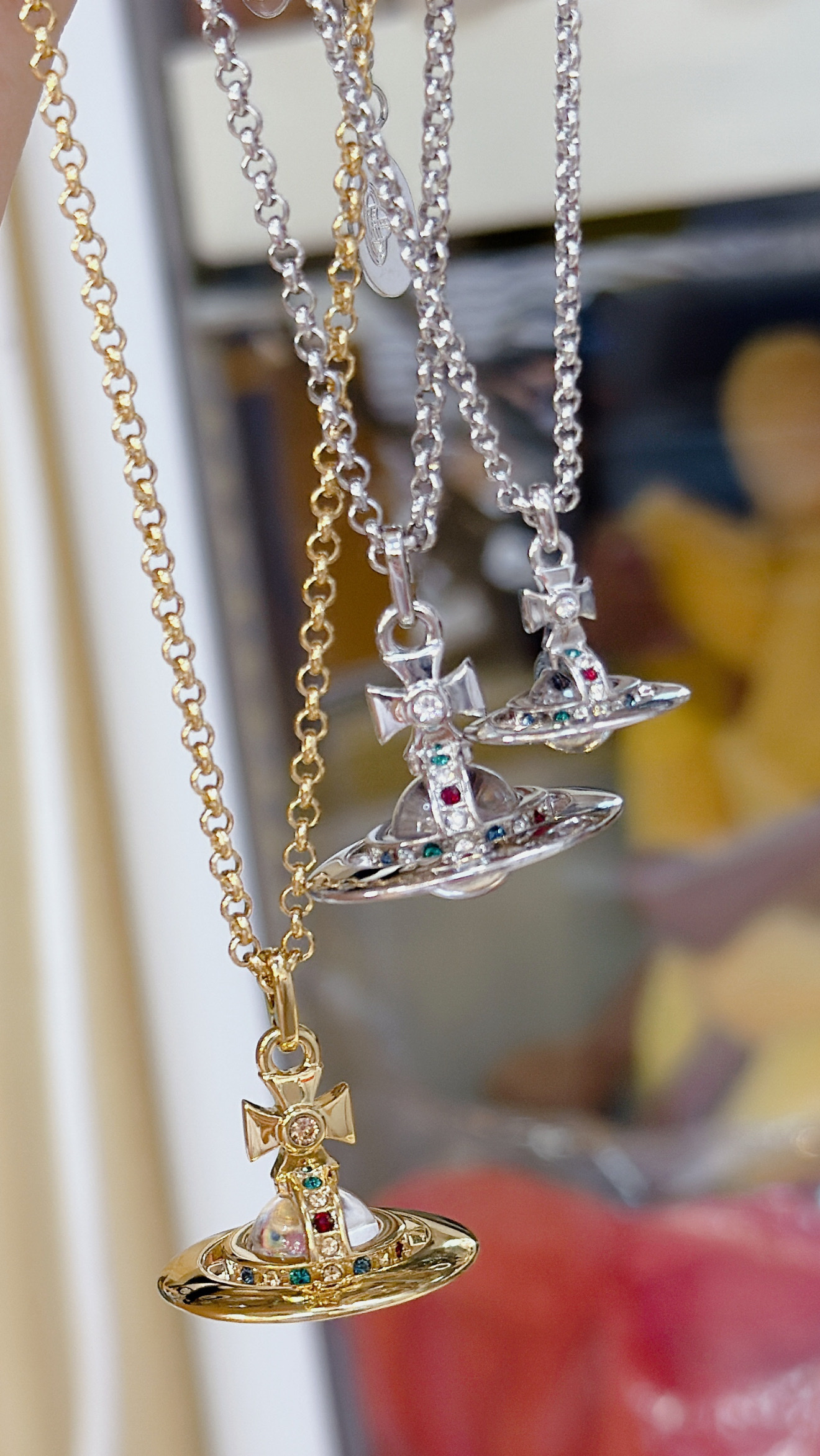 Vivienne Westwood 透明水晶球星球頸鏈