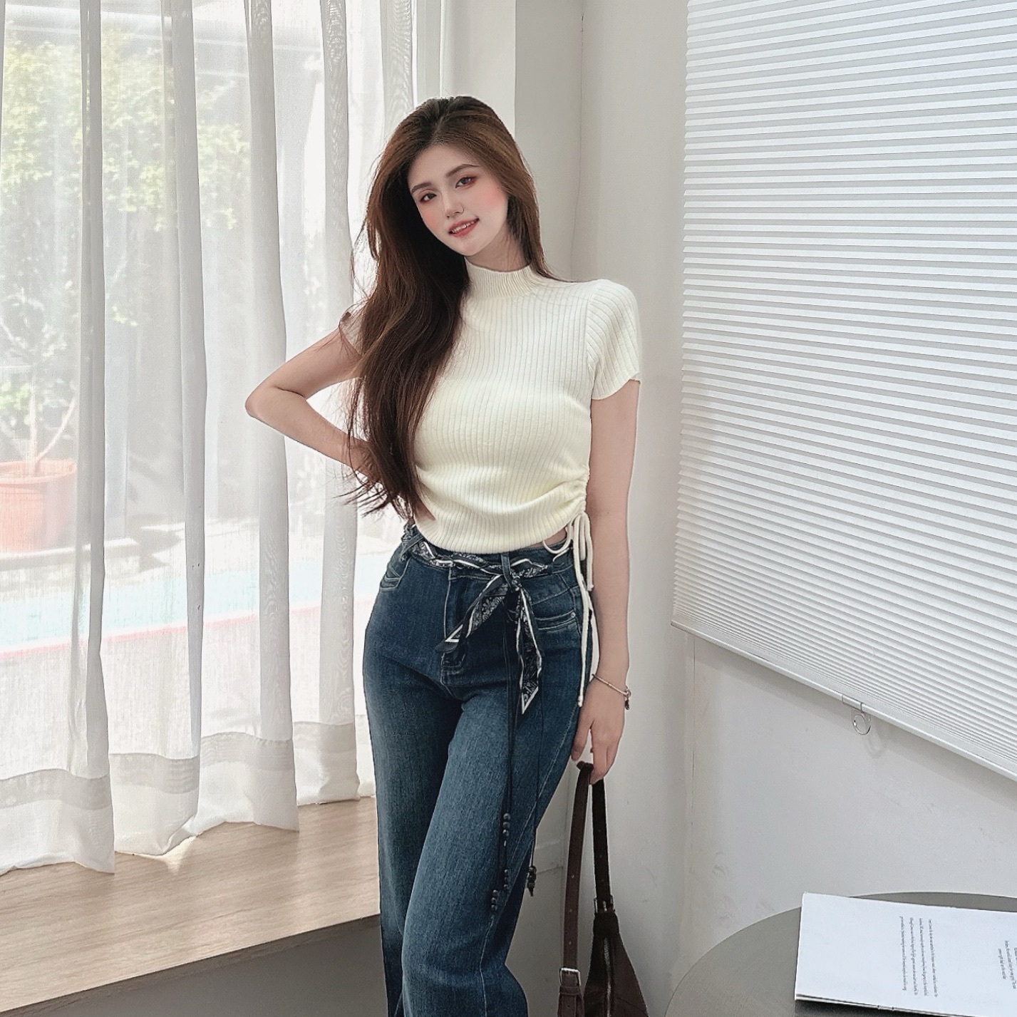 軟Q針織抽繩簍空微領上衣/三色