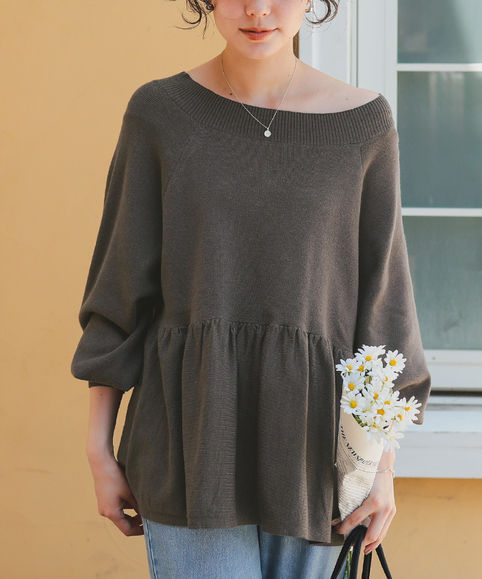 titivate オフショルダーペプラムニットトップス炭灰L（AGXT0484）