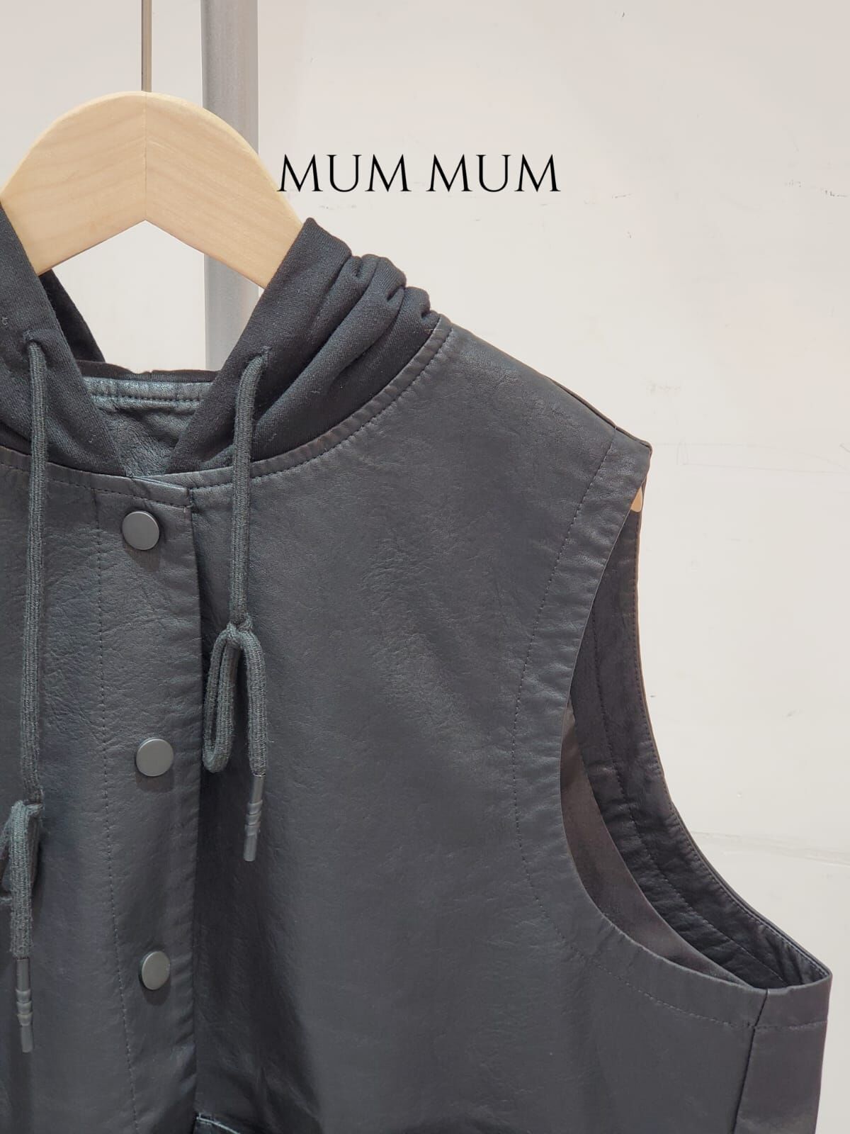 0212733a／皮夾連帽背心外套 50/50/23-26