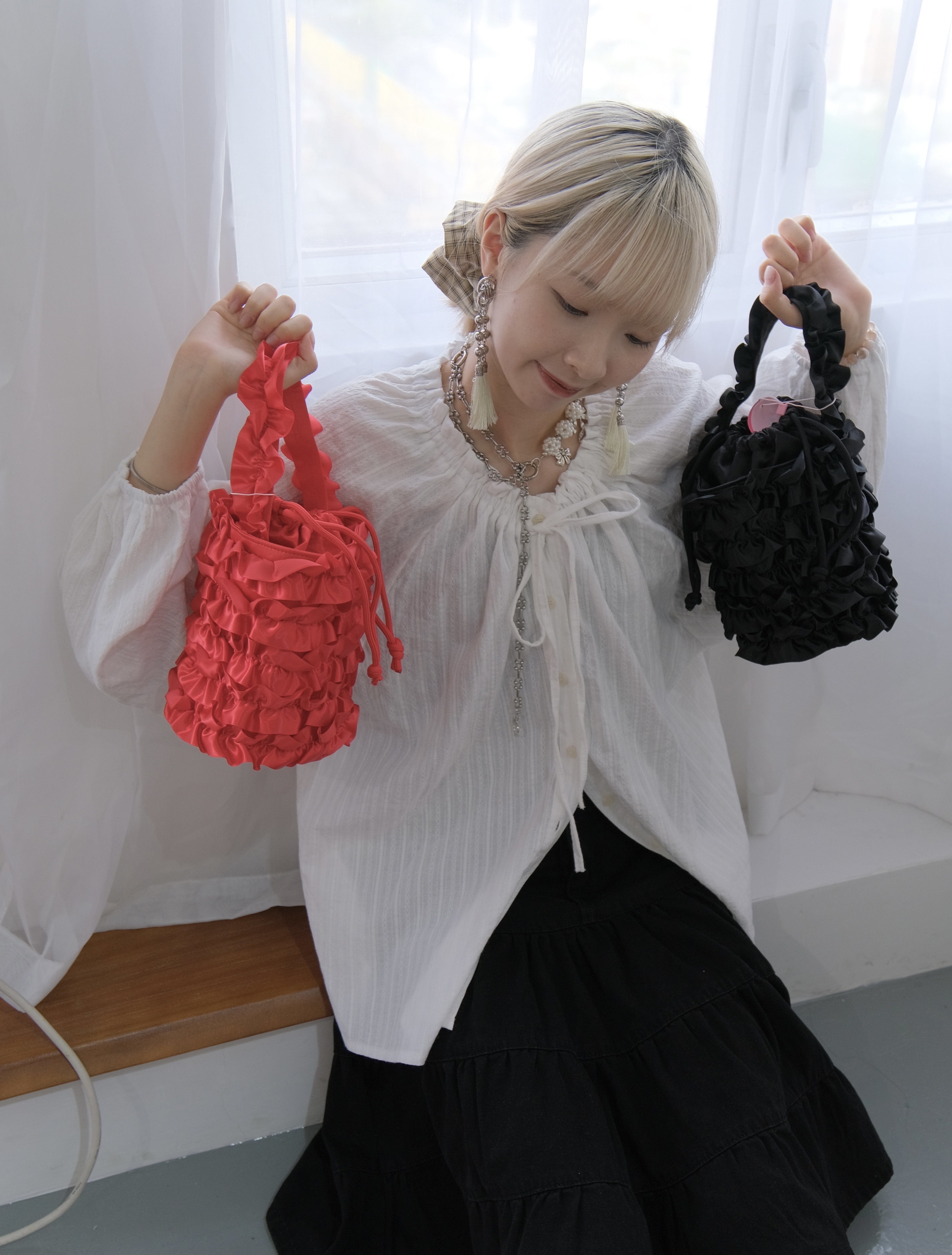 摺摺花邊小水桶包