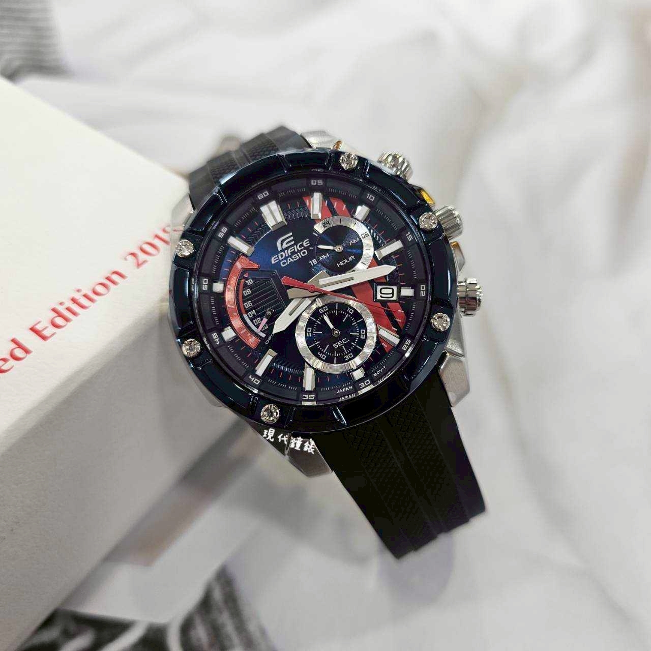 【 EDIFICE】紅牛聯名賽車錶-燃速本能EFR-559TRP-2A 42mm 現代鐘錶