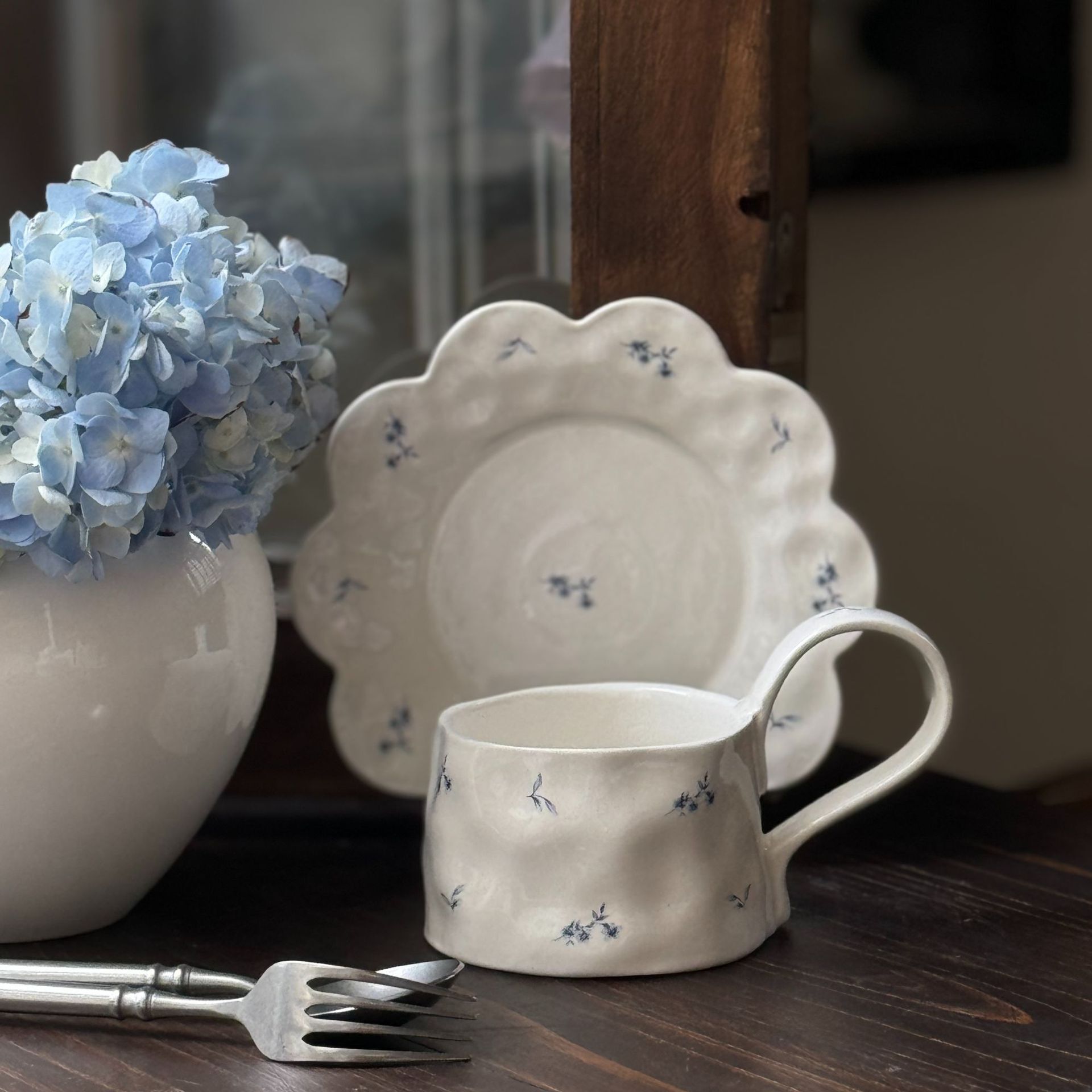 《6282》復古碎花握把陶瓷馬克杯(250ML)