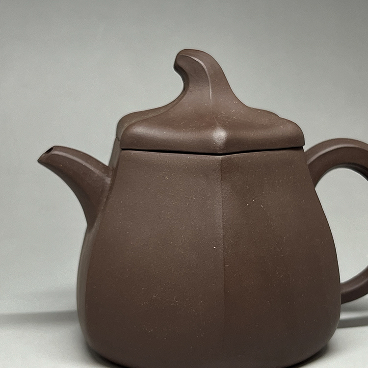 中国古美術 八角形紫砂急須「汉瓦」可昕作 原鉱龍背金砂 約220cc 茶壺 中国古美術 八角形紫砂急須「汉瓦」可昕作 原鉱龍背