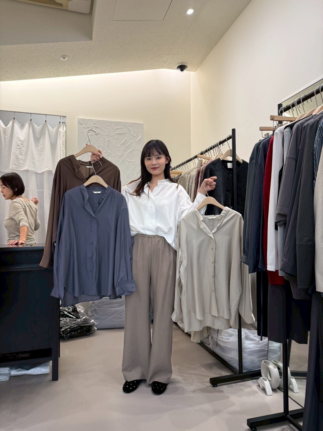 KN3032 半企V領天絲襯衫