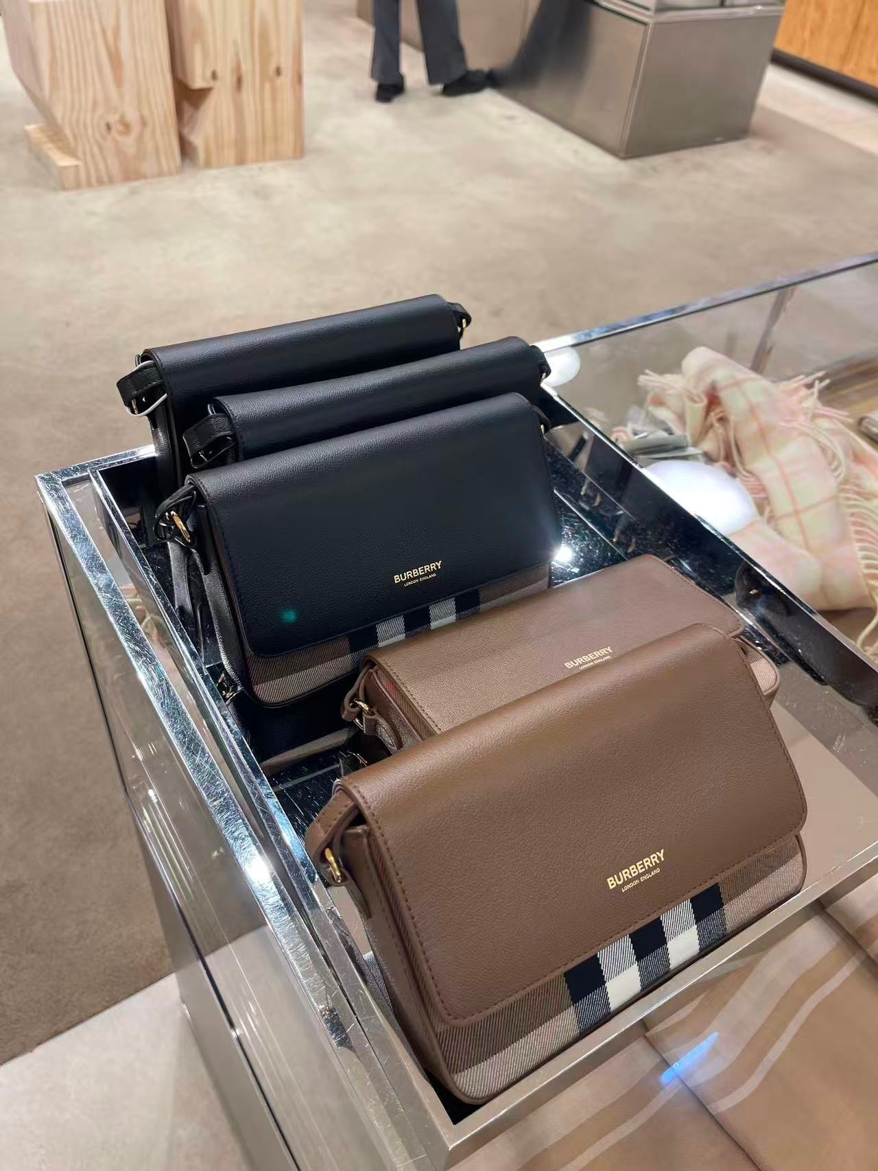 Burberry New Hampshire crossbody bag 2 colors
