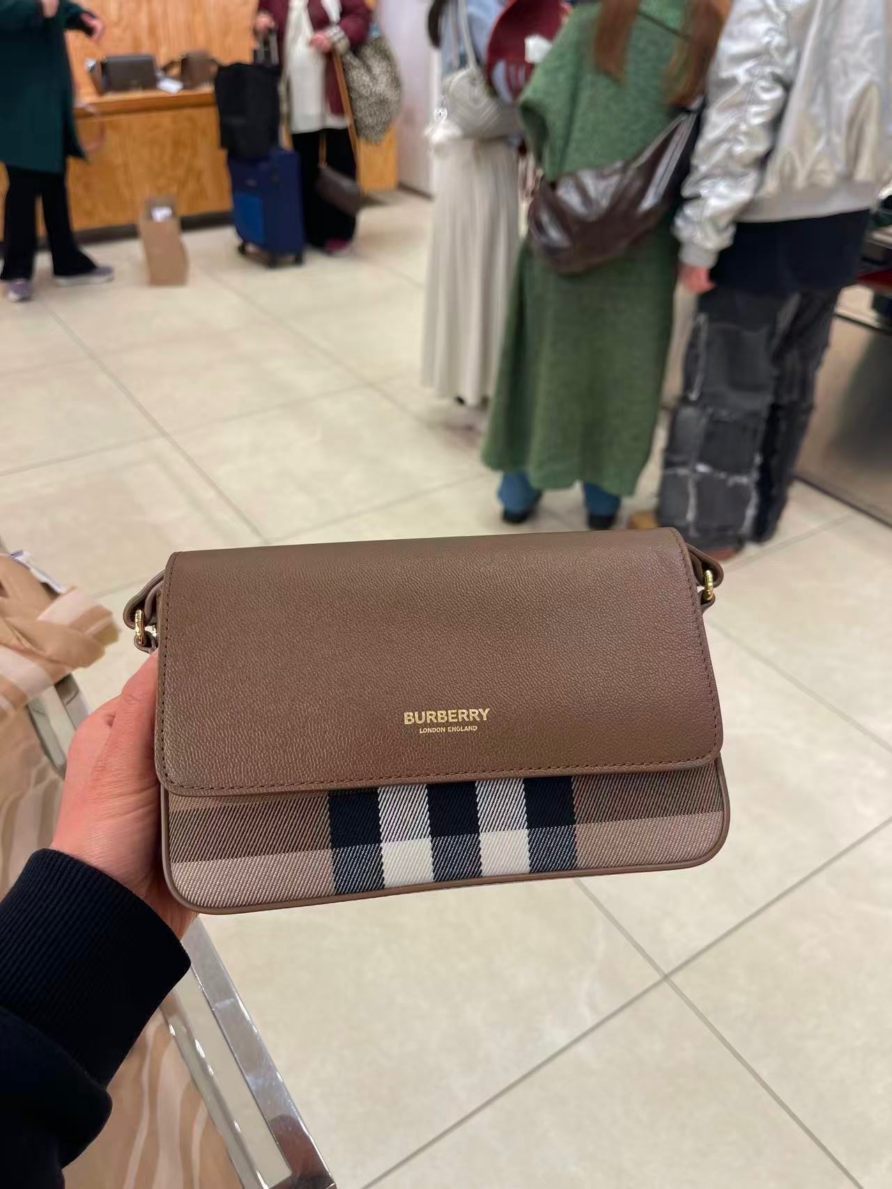 Burberry New Hampshire crossbody bag 2 colors