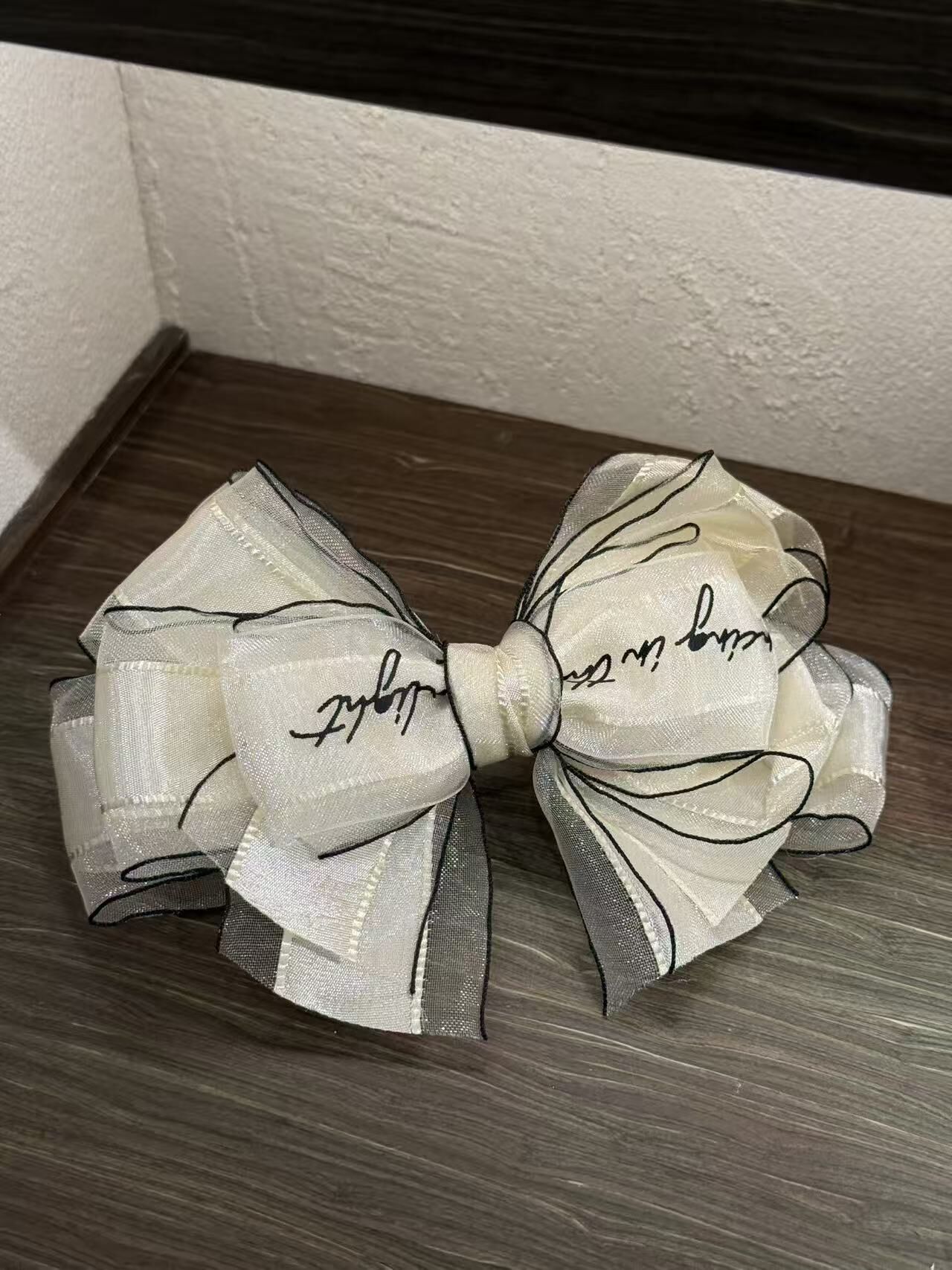 兩色字母拼布彈弓夾