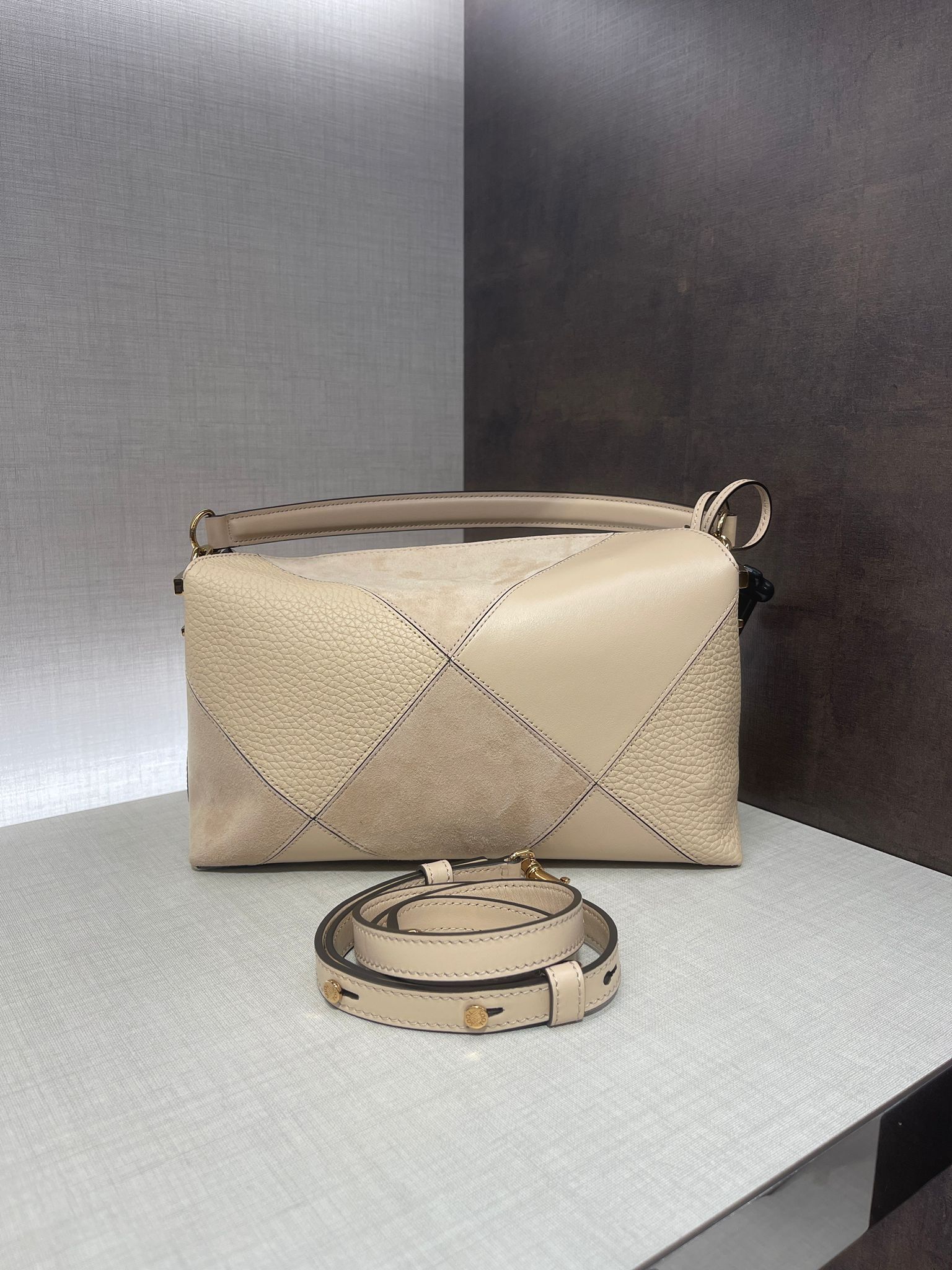 Tods XBWTSTIN T metal Top handle bag beige