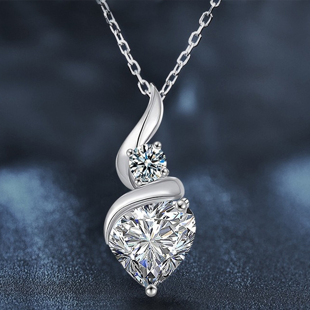 飾品 項鍊 女生項鍊 愛心項鍊 莫桑鑽項鍊 純銀項鍊 吊墜項鍊 鎖骨鏈 輕奢 氣質 百搭 高級感 穿搭配件 送女友559