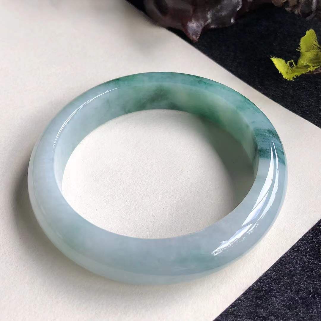 冰糯種飄綠花翡翠正圈手鐲,天然翡翠A玉, 緬甸玉, Jade, Jadeite