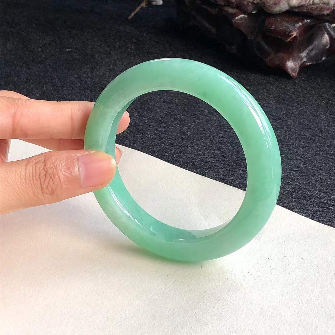 9252650 53.2mm冰糯種果綠翡翠正圈手鐲 (52-54)
