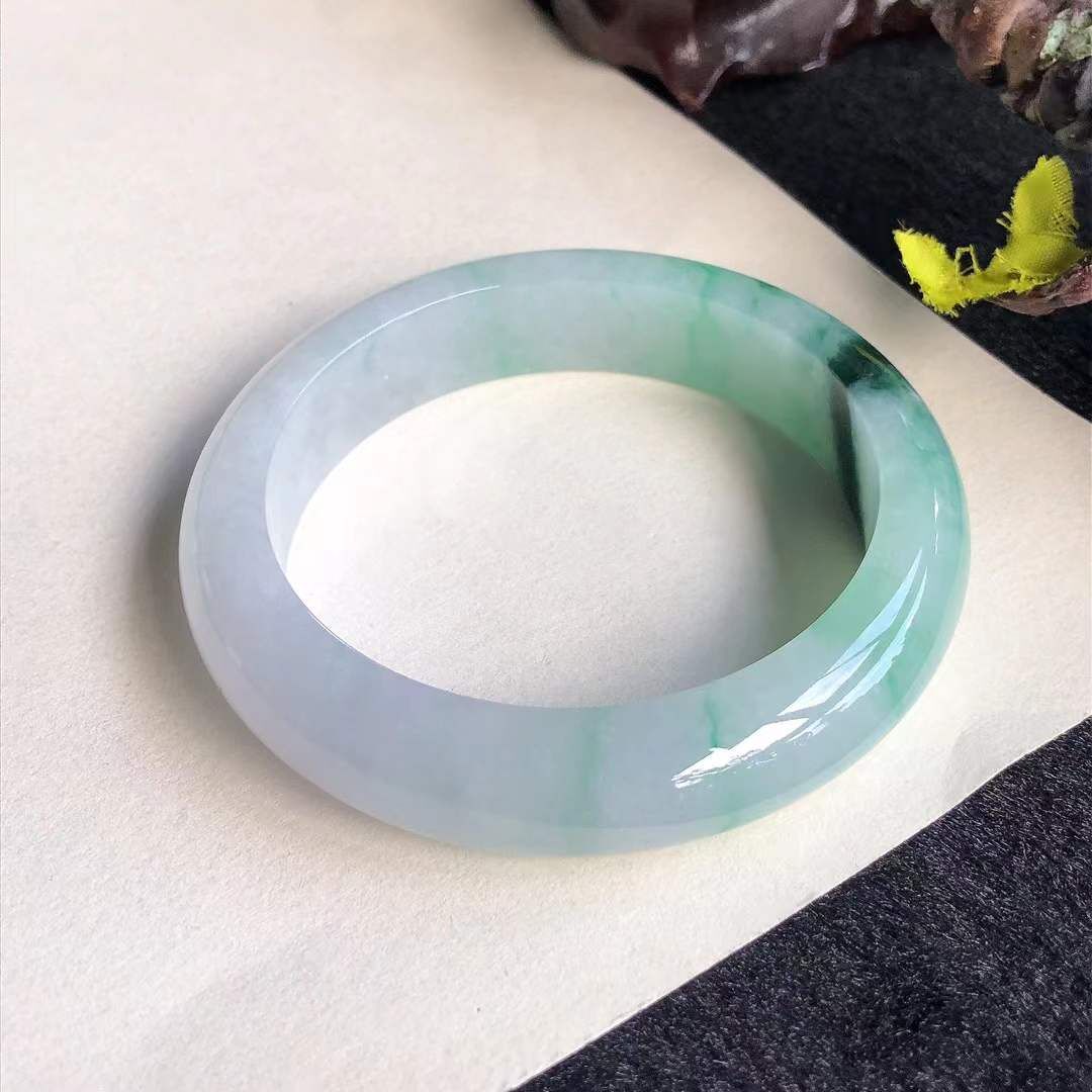 9252651 54.5mm冰糯種飄辣綠翡翠正圈手鐲 (54-56)