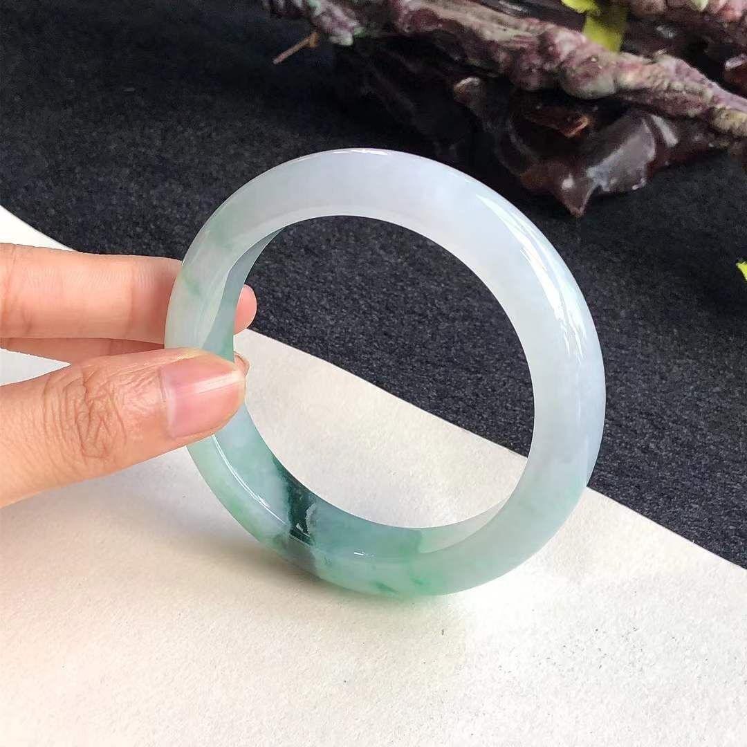 9252651 54.5mm冰糯種飄辣綠翡翠正圈手鐲 (54-56)