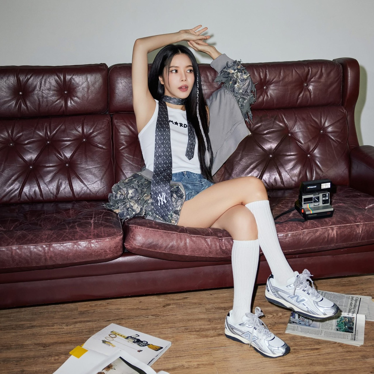 男女鞋 NEW BALANCE U204L 奶油霧藍 金容仙 頌樂同款 網眼 透氣 復古 麂皮 薄底 附雪紡紗鞋帶 休閒鞋【U204LSWC】U240L