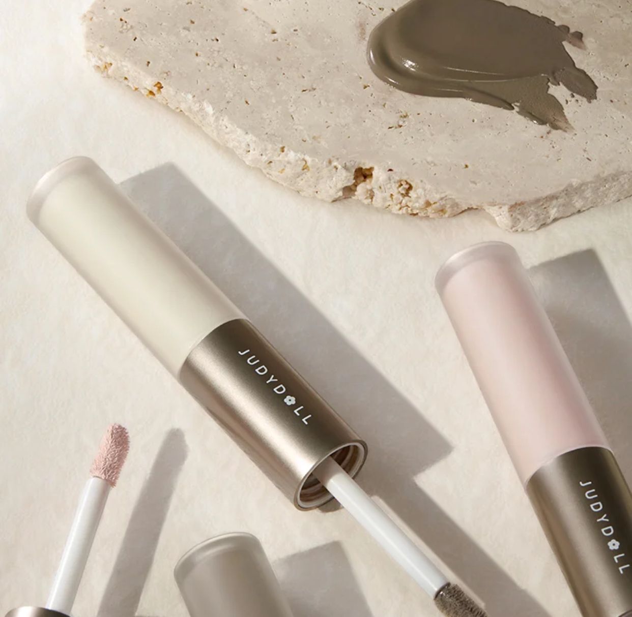 Judydoll Dual-Ended Highlighter & Contour Liquid