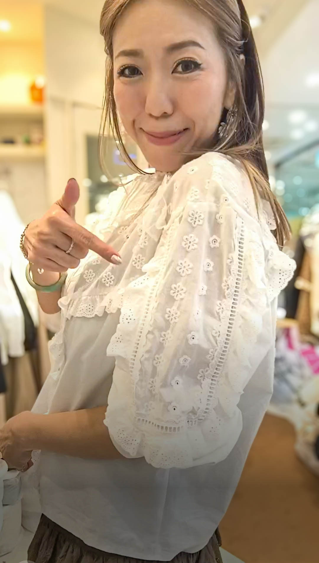 🥰K2154  ▶️拼接小花蕾絲 圓領襯衫 👉B:110cm L:56cm