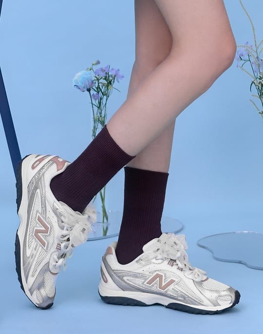 男女鞋 NEW BALANCE U204L 太空銀褐 邵雨薇同款 網眼 透氣 復古 麂皮 薄底 附雪紡紗鞋帶 休閒鞋【U204LSWA】U240L