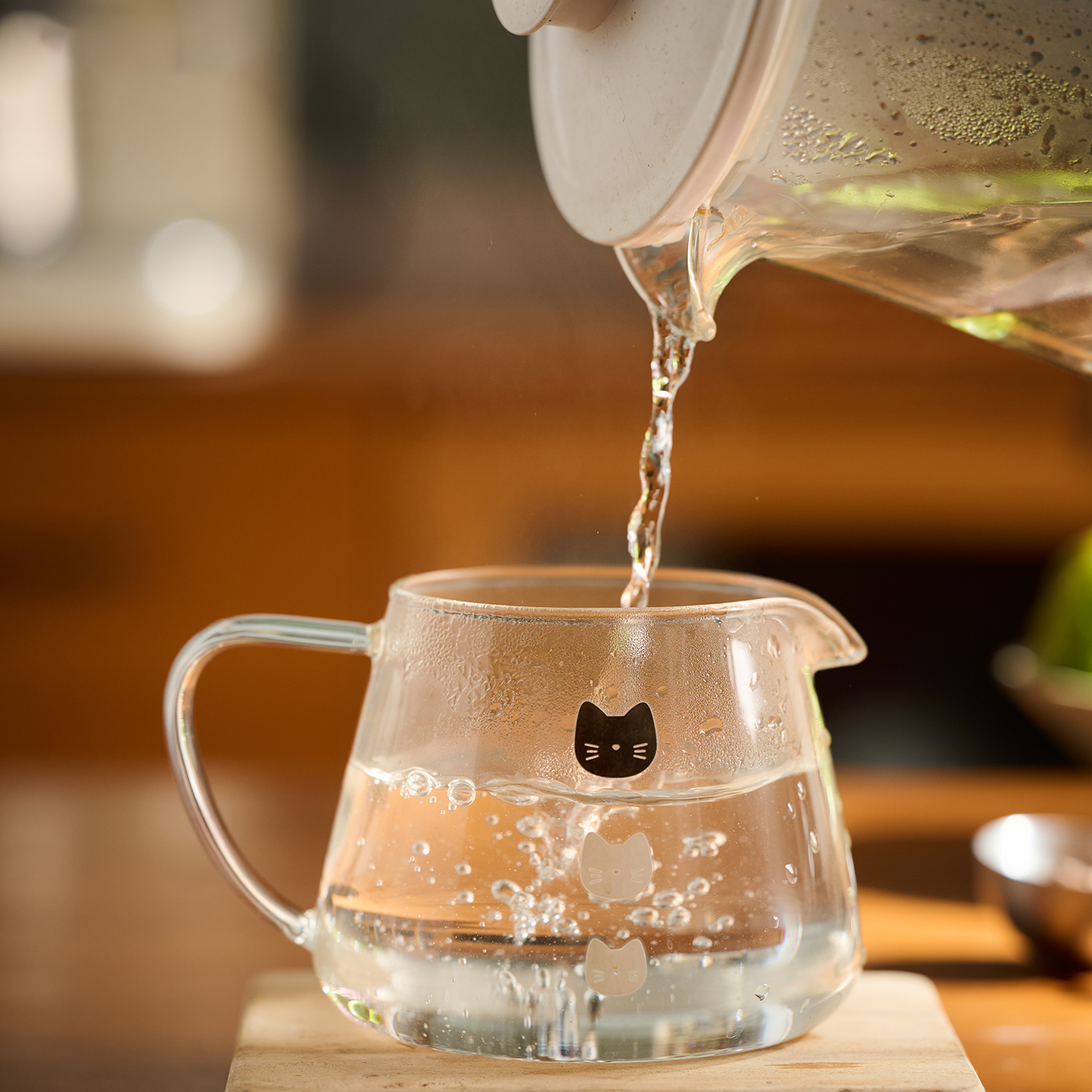 minos NEKO變色貓玻璃分享壺