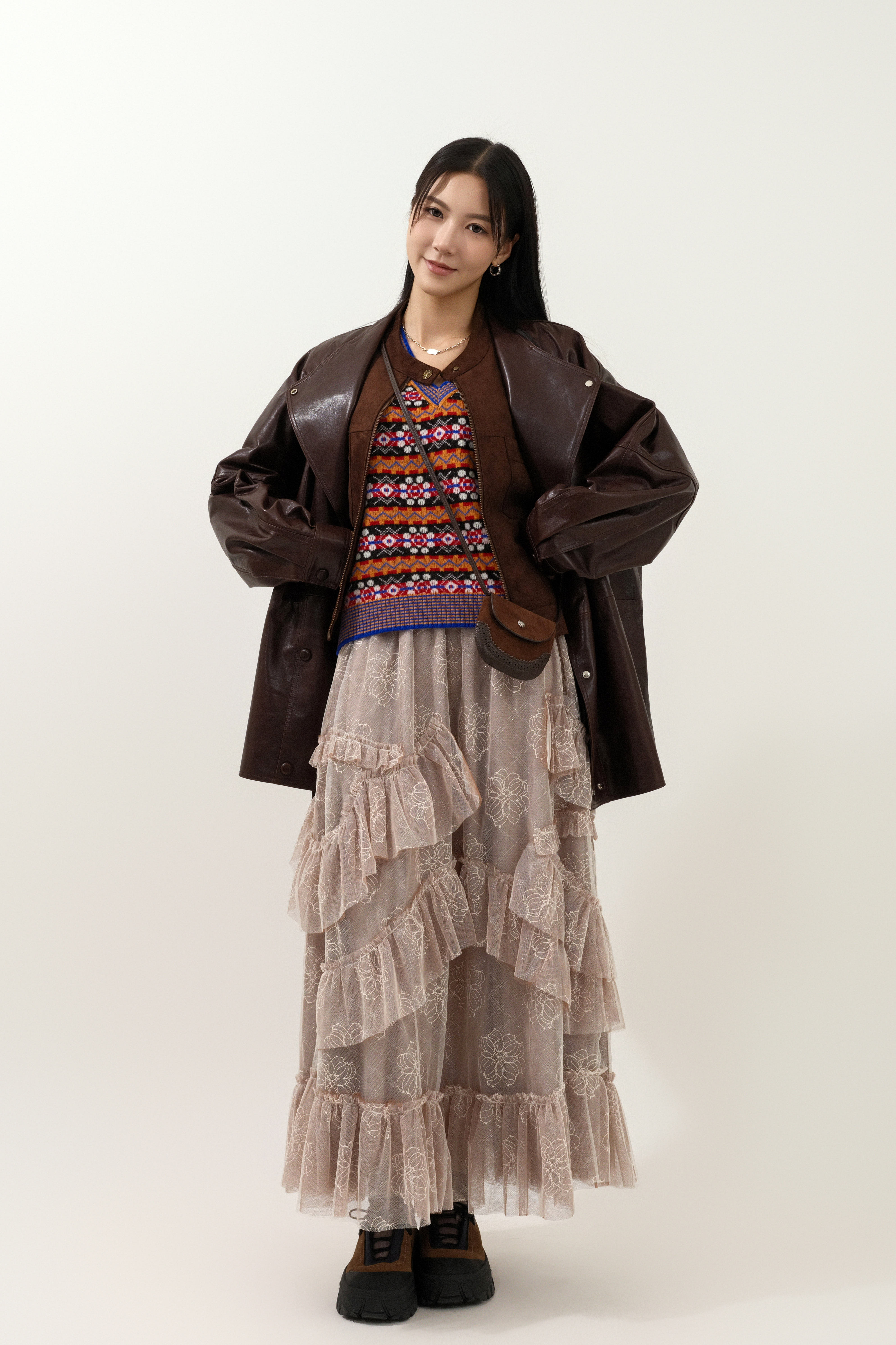 FW25_0076（真皮外套＋背心＋上衣＋半截裙）