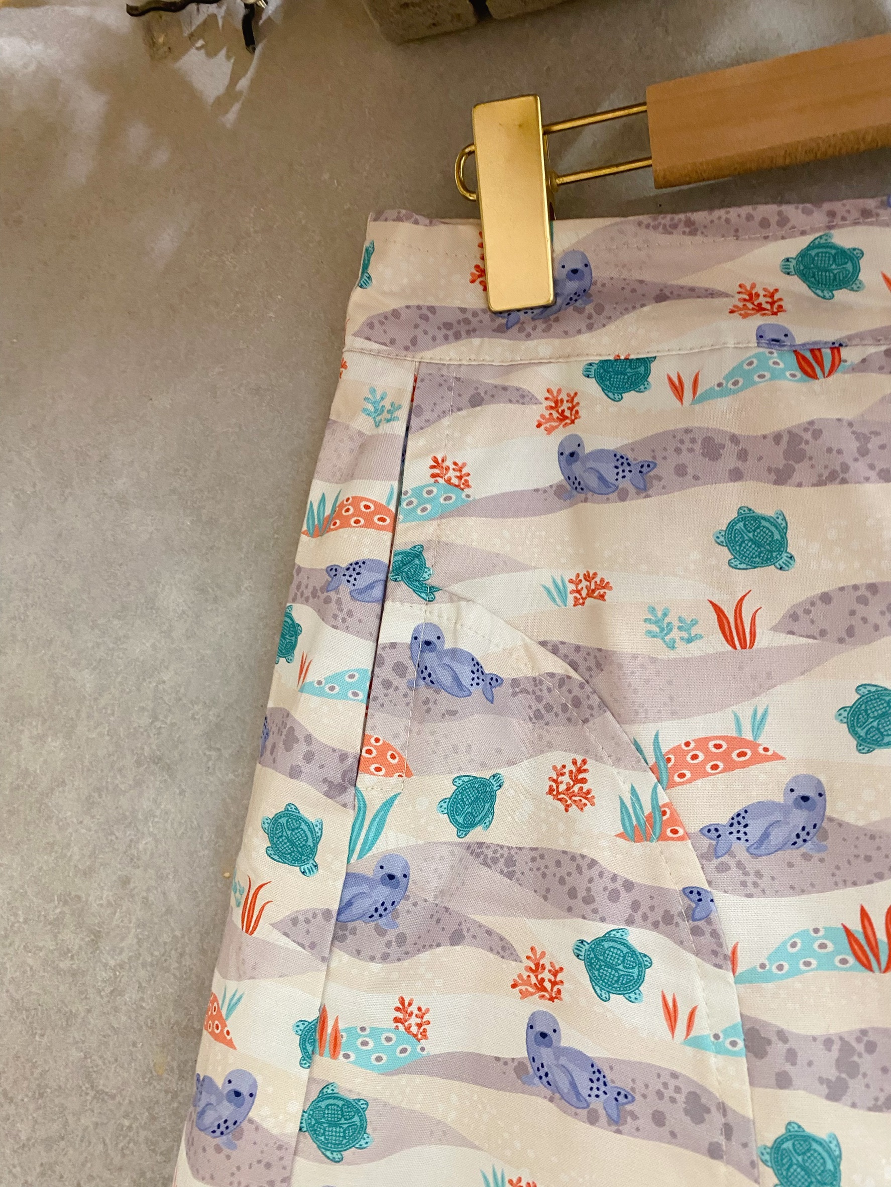 灰海龜 媽咪連褲短裙（S）