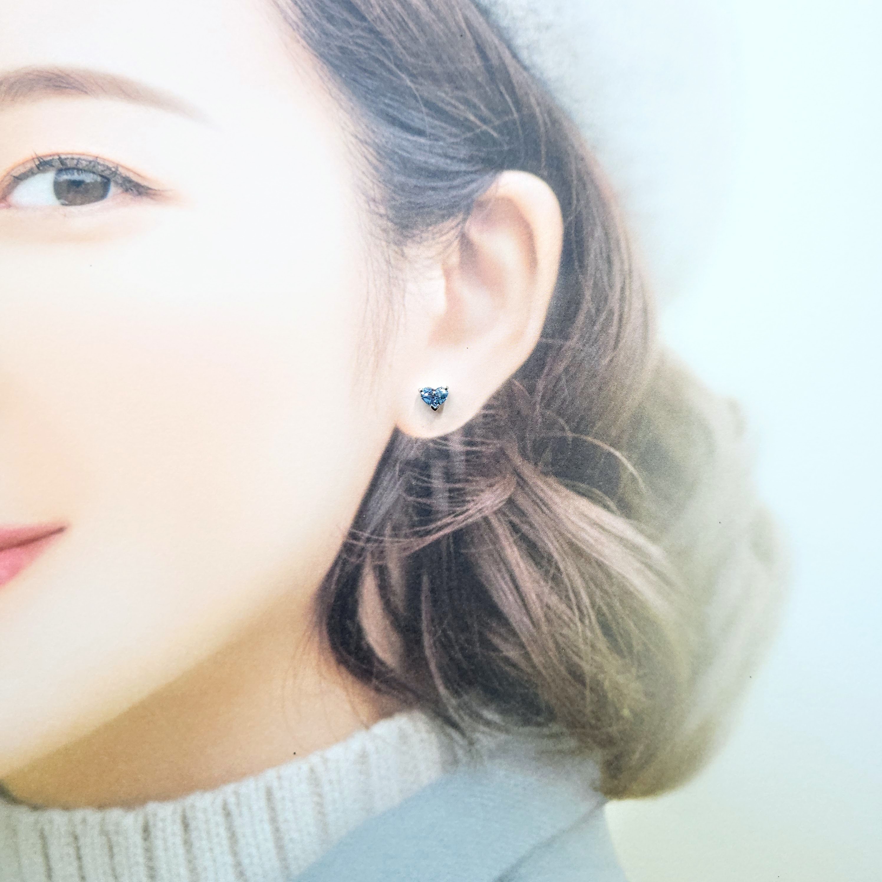 18K White Gold 1.41ct Sapphire Earrings