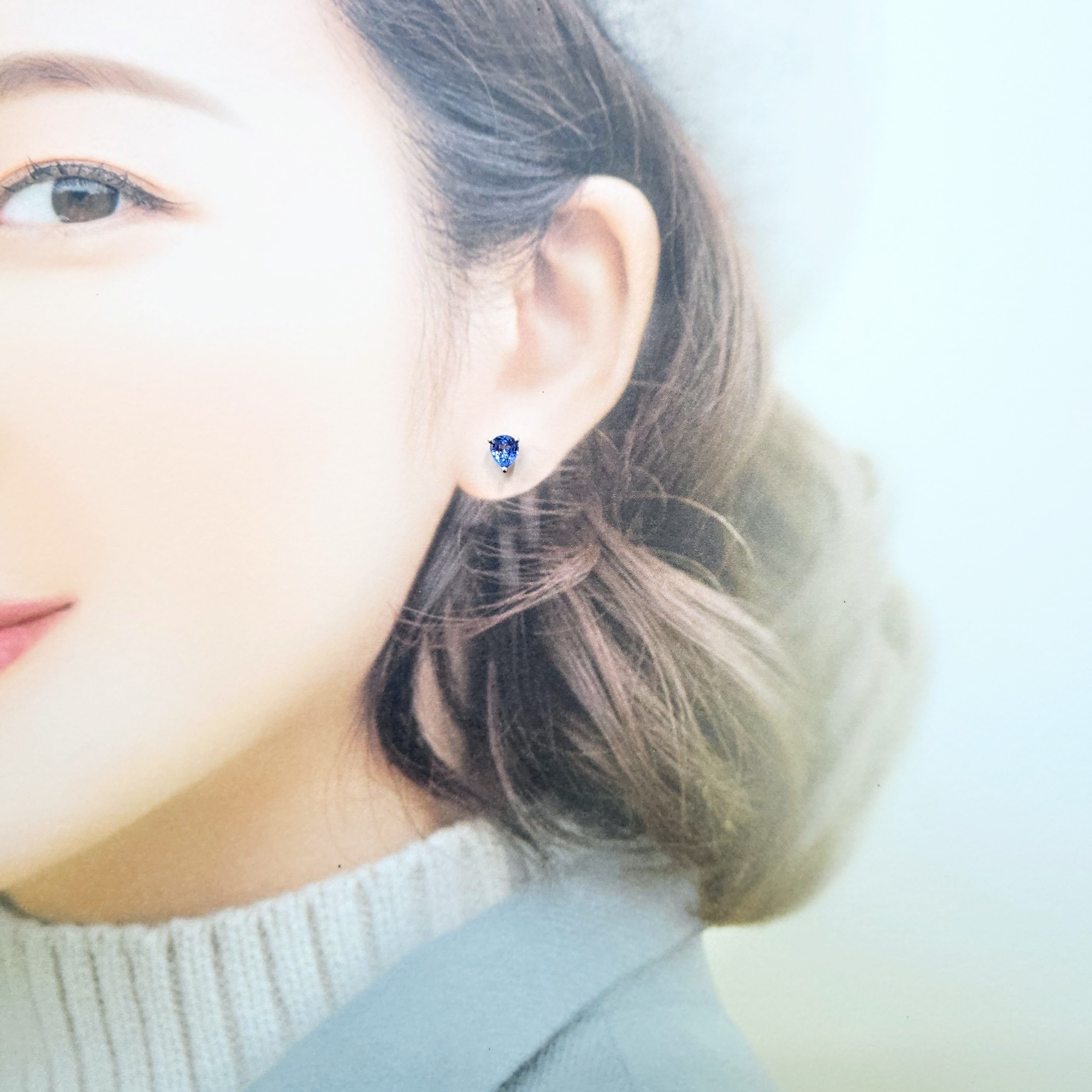 18K White Gold 1.75ct Sapphire Earrings