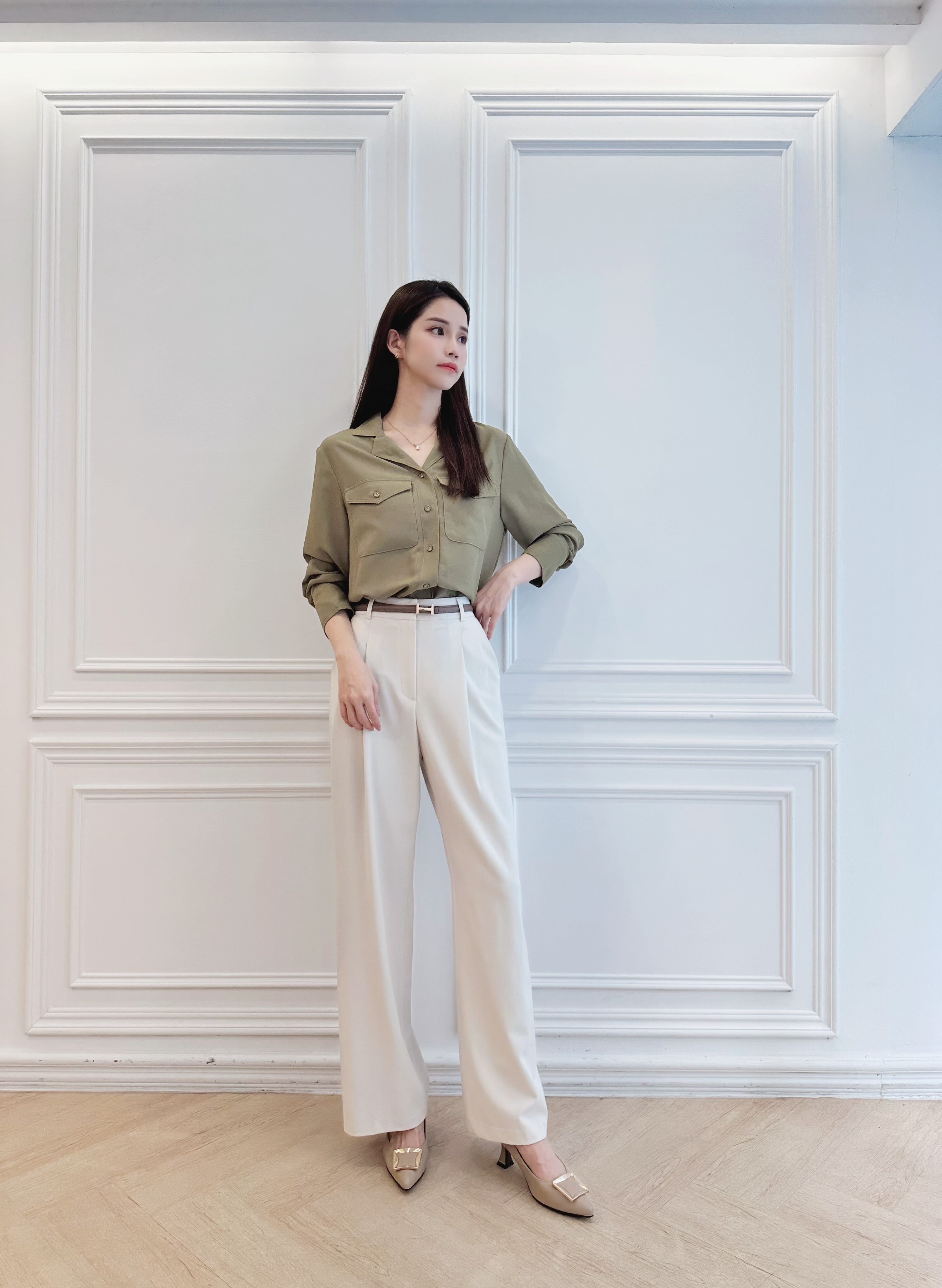 優雅素面包布釦襯衫