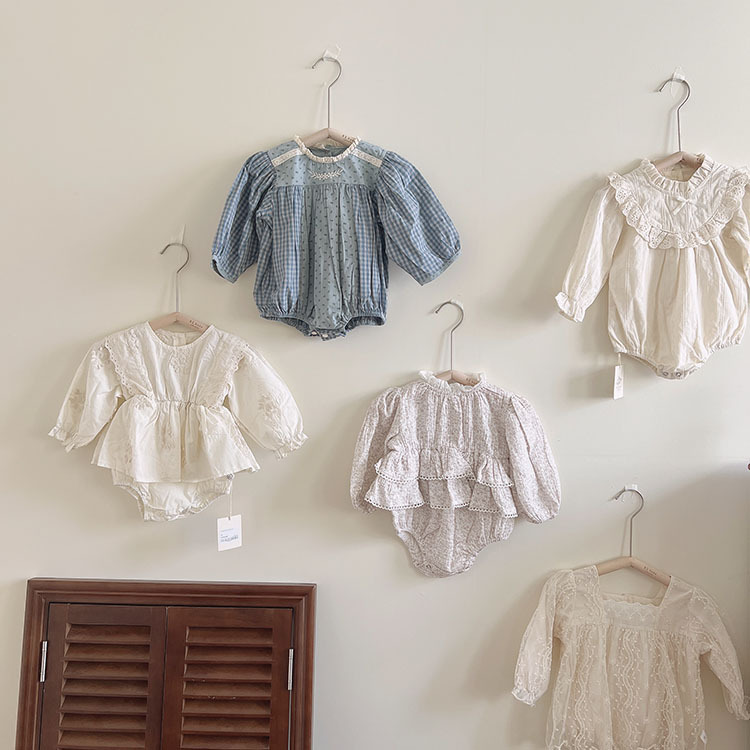 花邊立領藍格子包屁衣