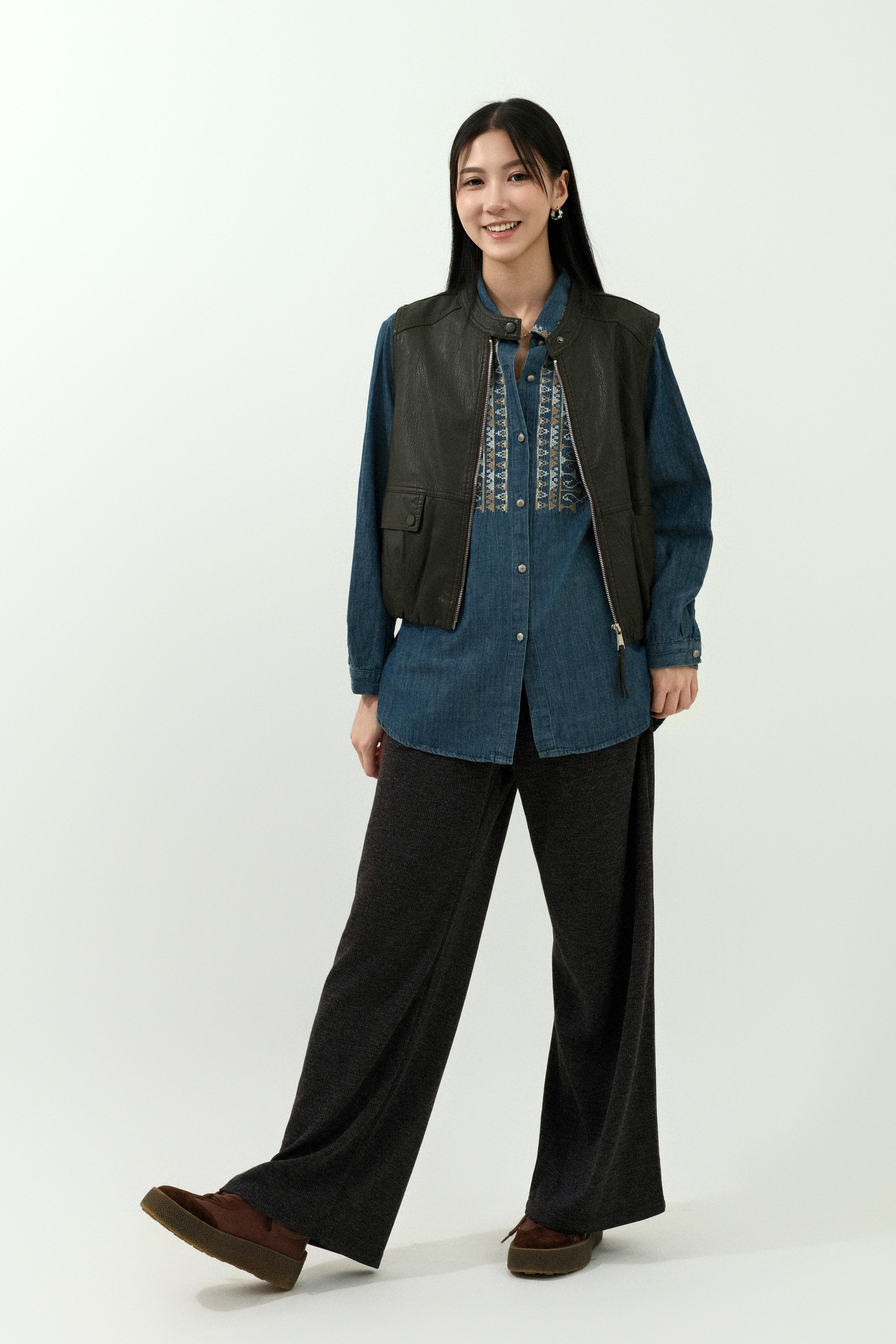 FW25_0088（背心外套＋上衣＋長褲）