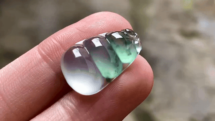 925557 翡翠玻璃鋼飄綠福豆