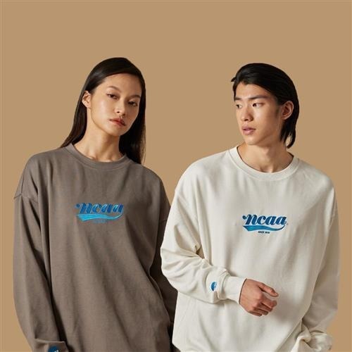 NCAA TEE 灰色 白色 圓領 休閒 基本 斜紋 LOGO 長袖 長T 大學T【73551028】