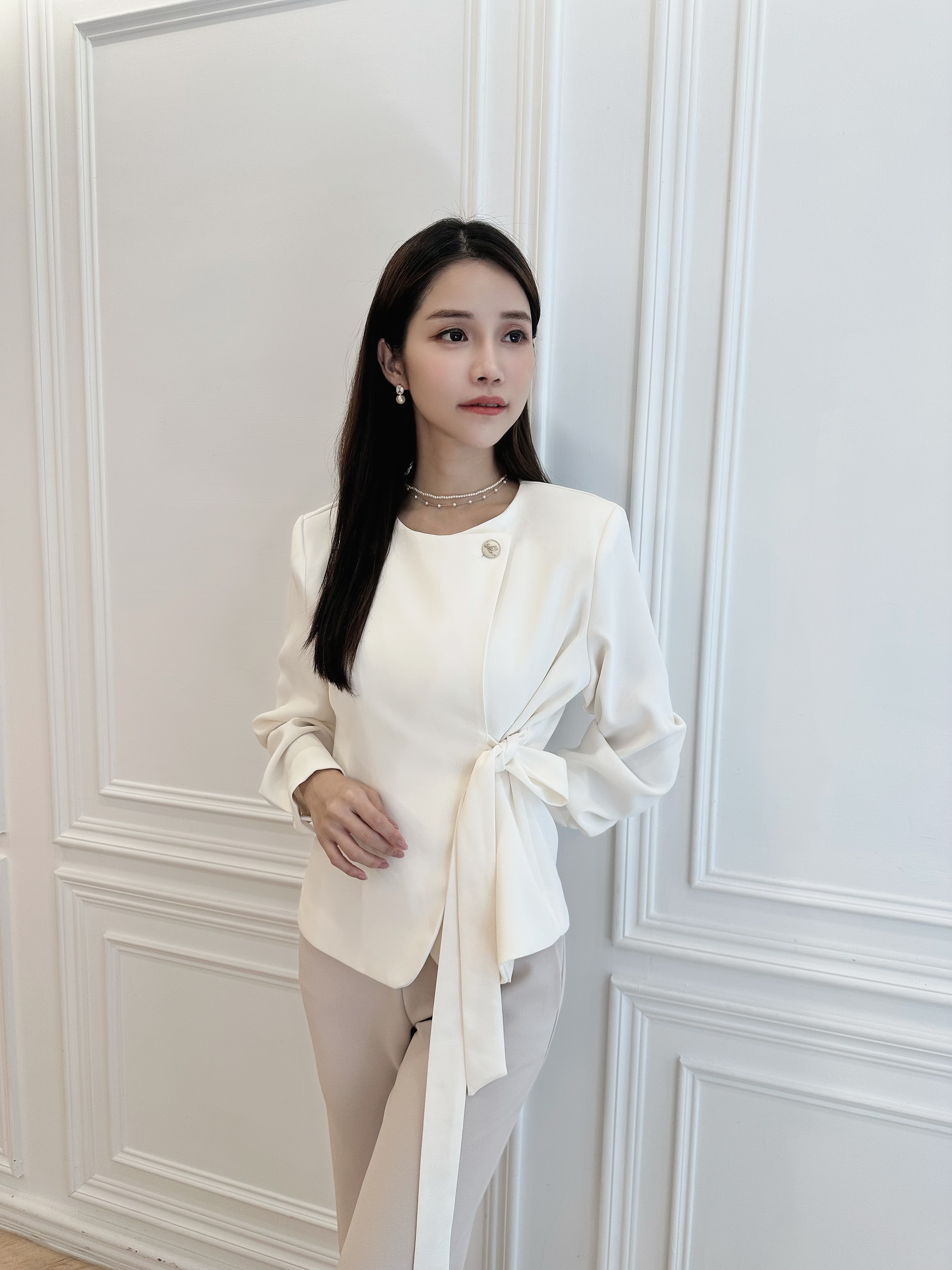 優雅腰間側綁帶上衣