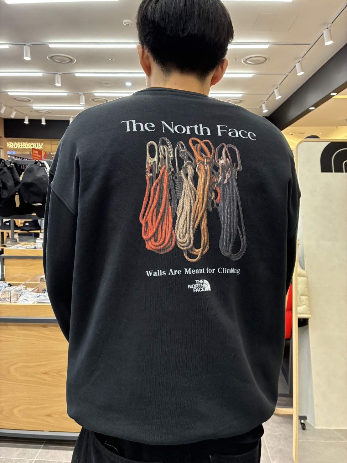 【預購】THE NORTH FACE 韓國限定掛鉤大學T 2色 NM5MR55C