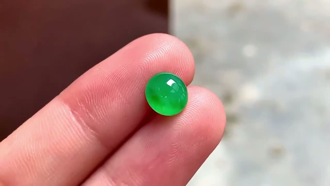 925559 翡翠滿色蛋面