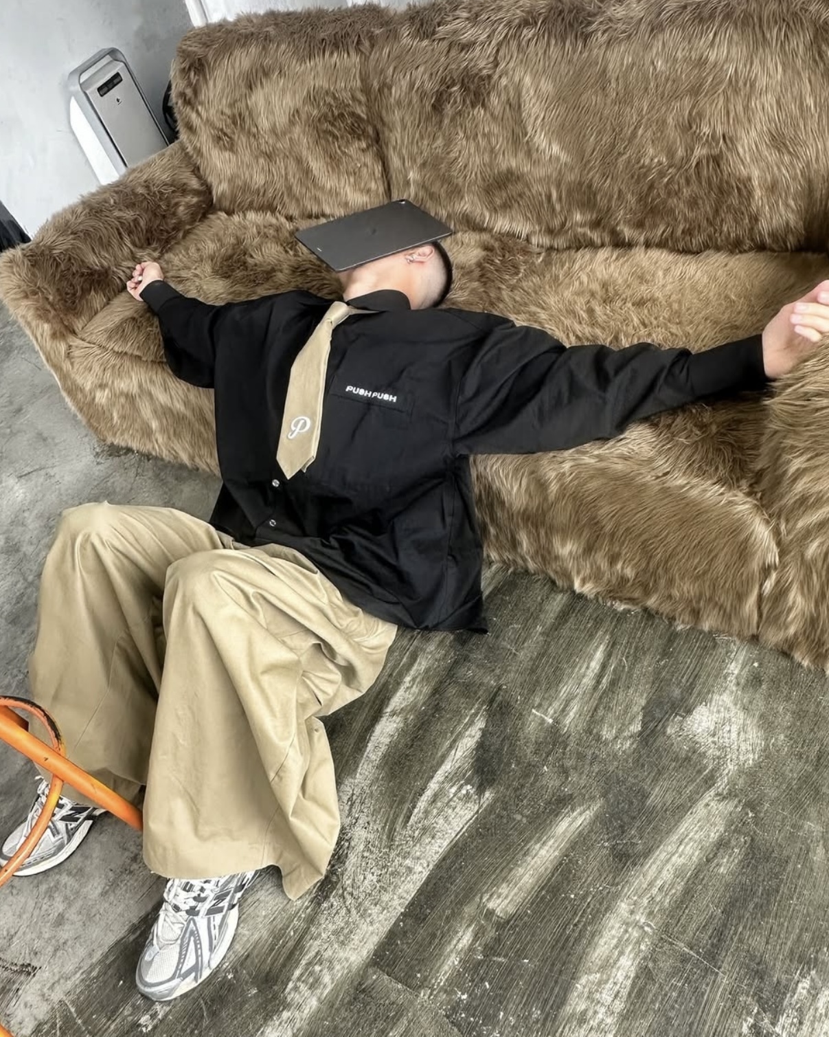 PP LOGO 刺繡 卡其色 領帶（現貨）