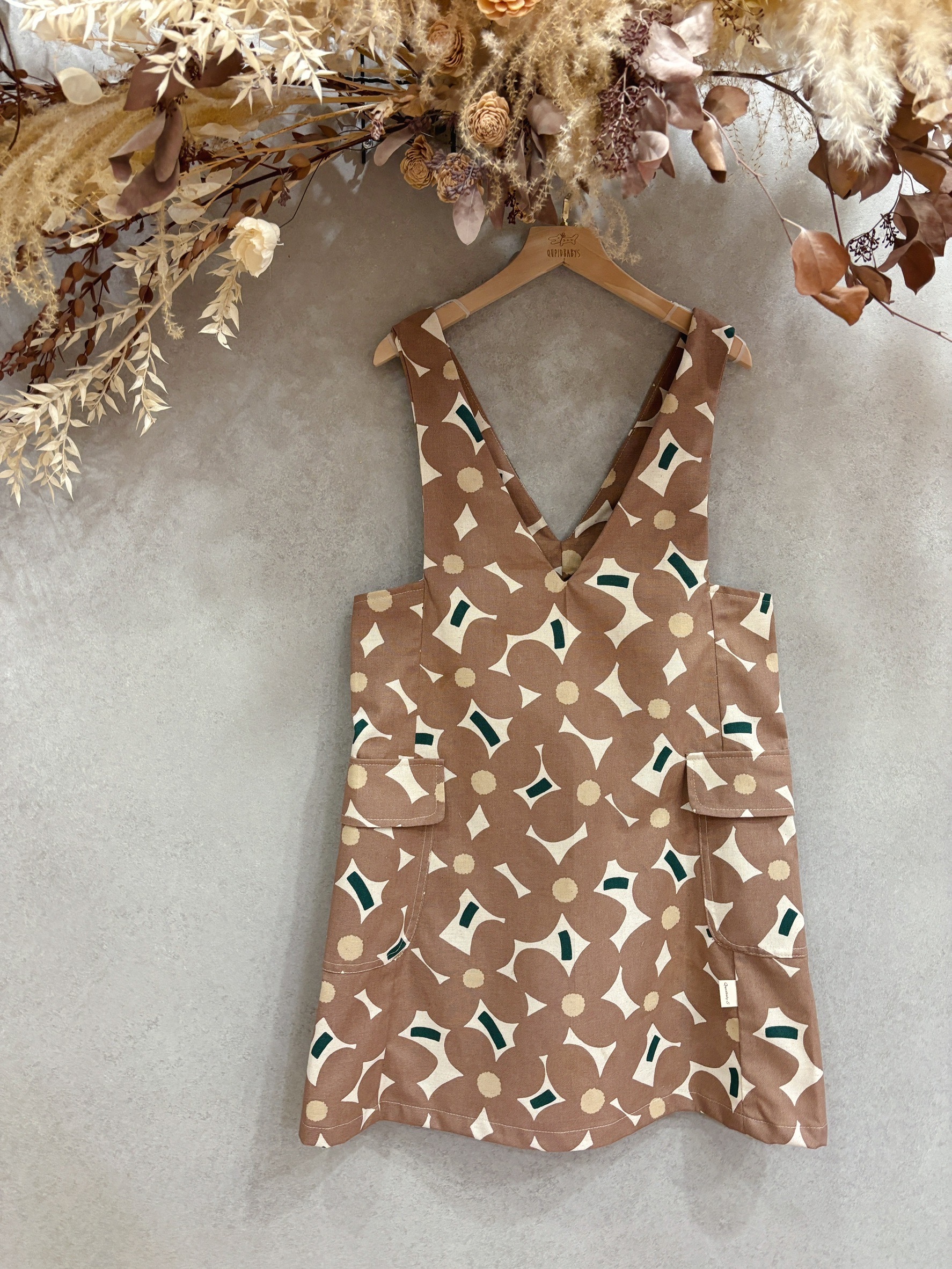 棕四瓣花 媽咪v領背心短洋裝