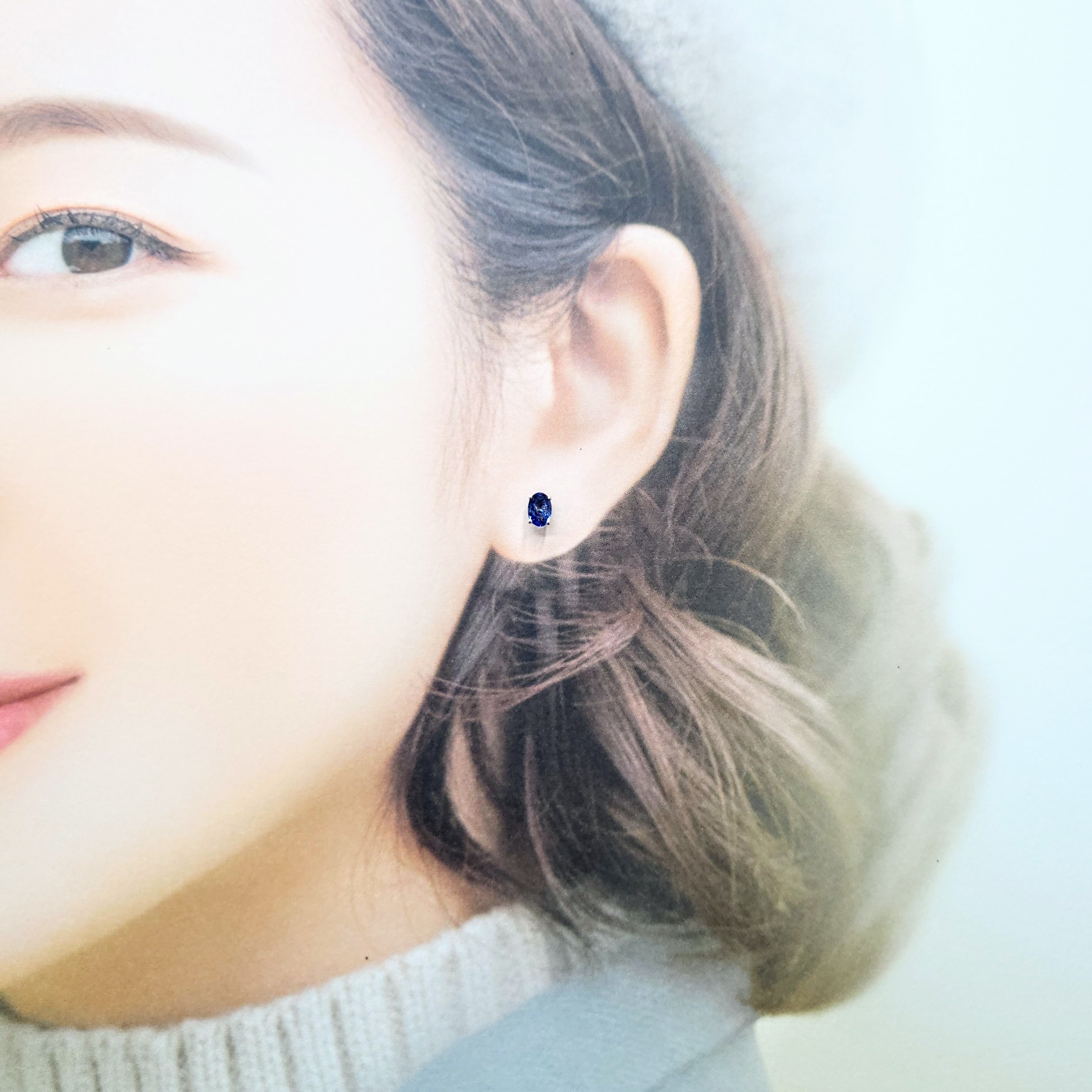 18K White Gold 1.05ct Sapphire Earrings