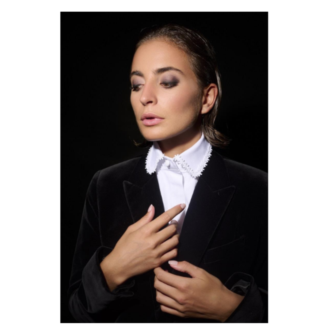 1CI1004-058 CATHERINE OSTI COLLAR ‘’EVA’’ White (A-K11-E)