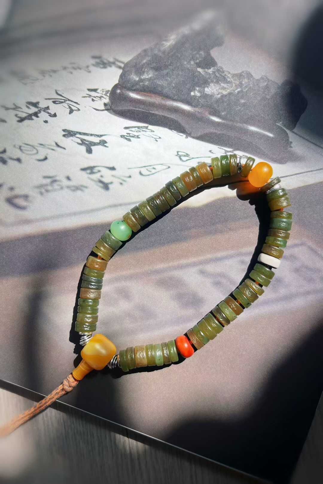 925729 和田玉復古手持