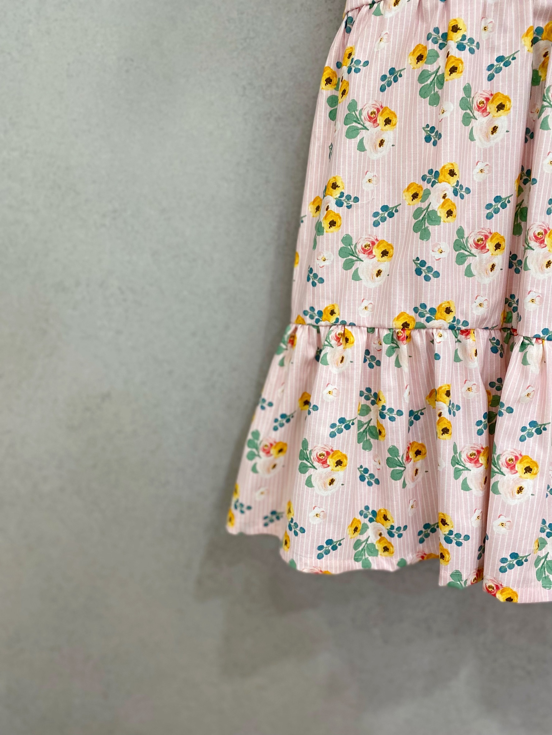 粉線條玫瑰 媽咪吊帶蛋糕短洋裝