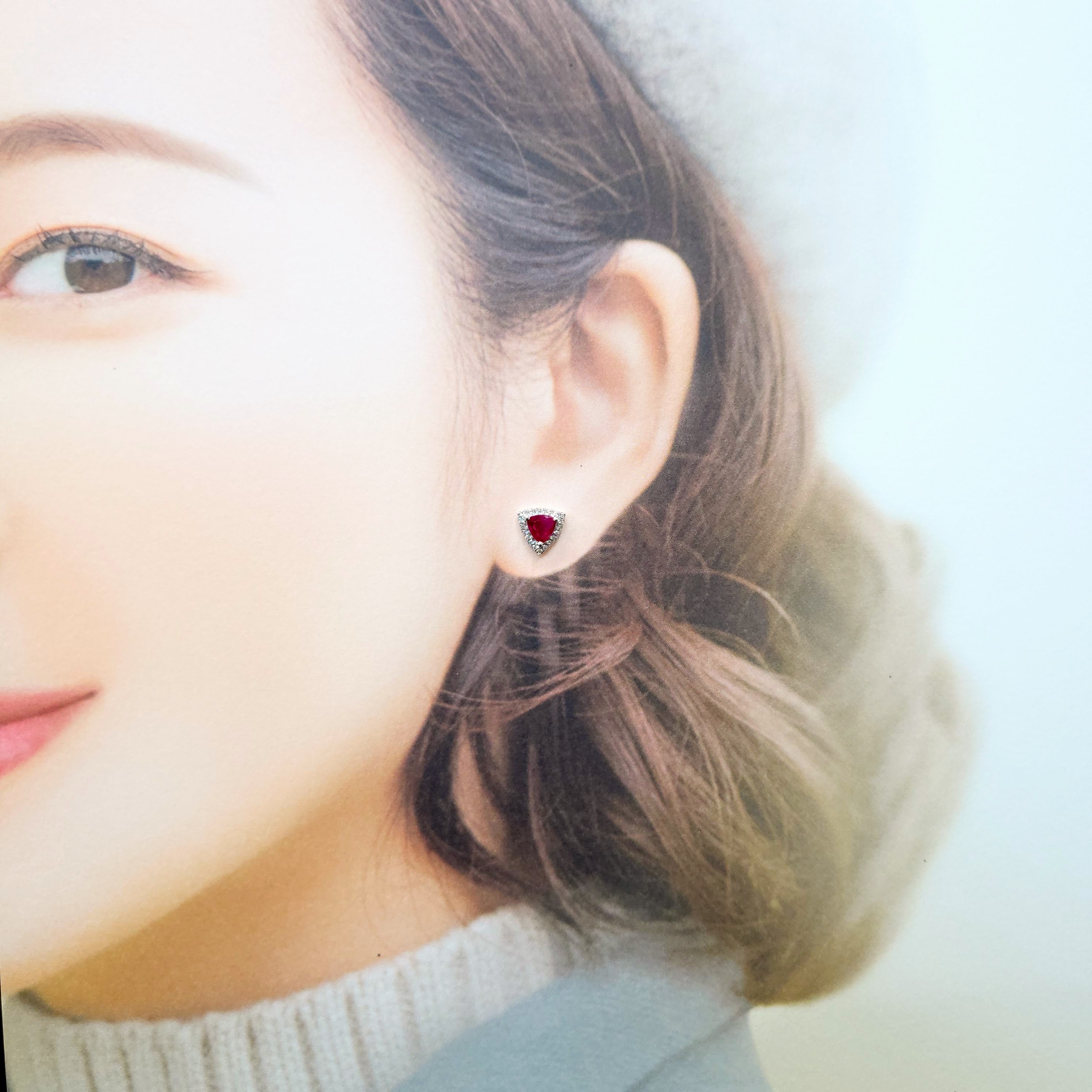 18K White Gold 1.11ct Trianglar Cut Diamond Earrings