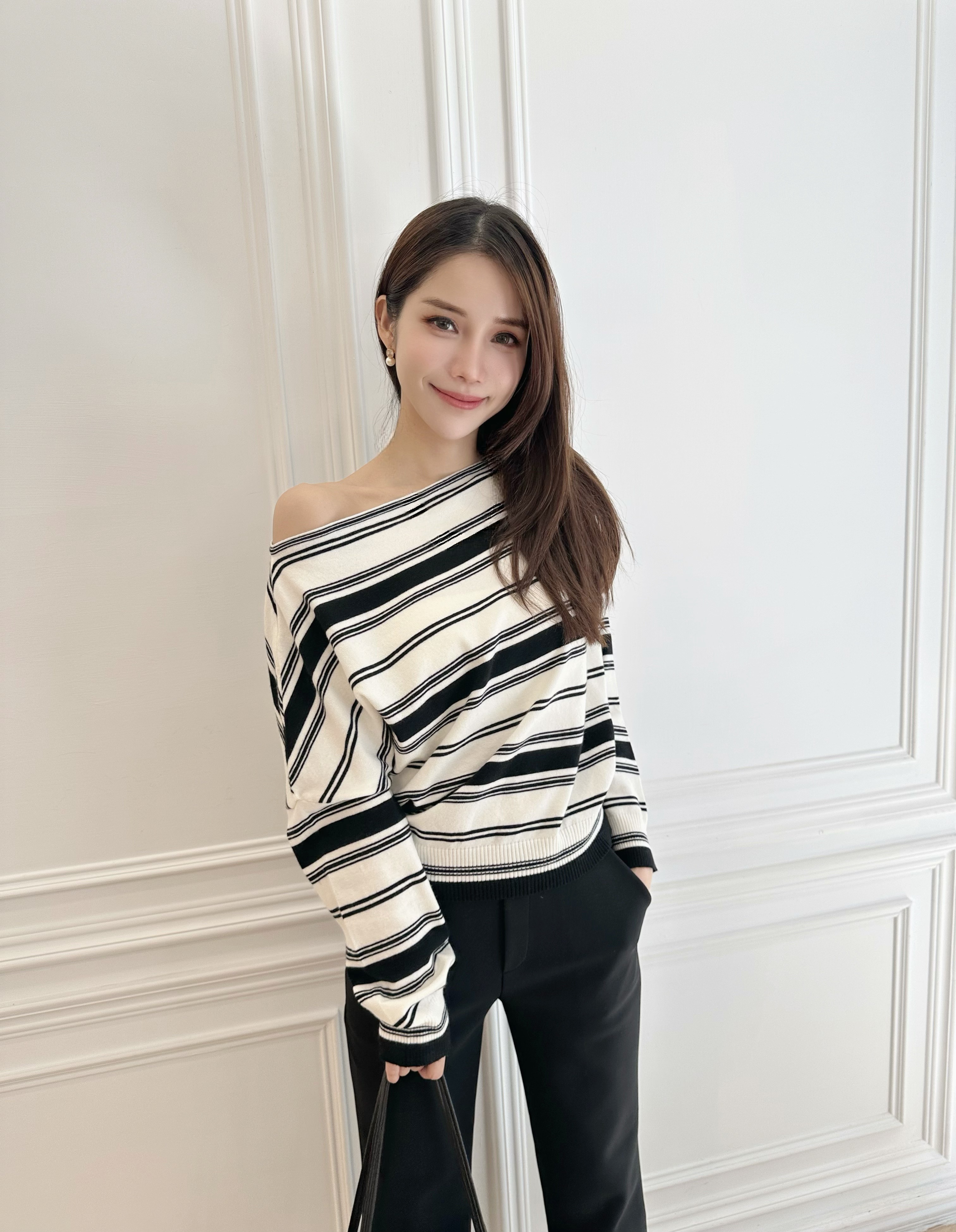 斜領橫條紋針織上衣