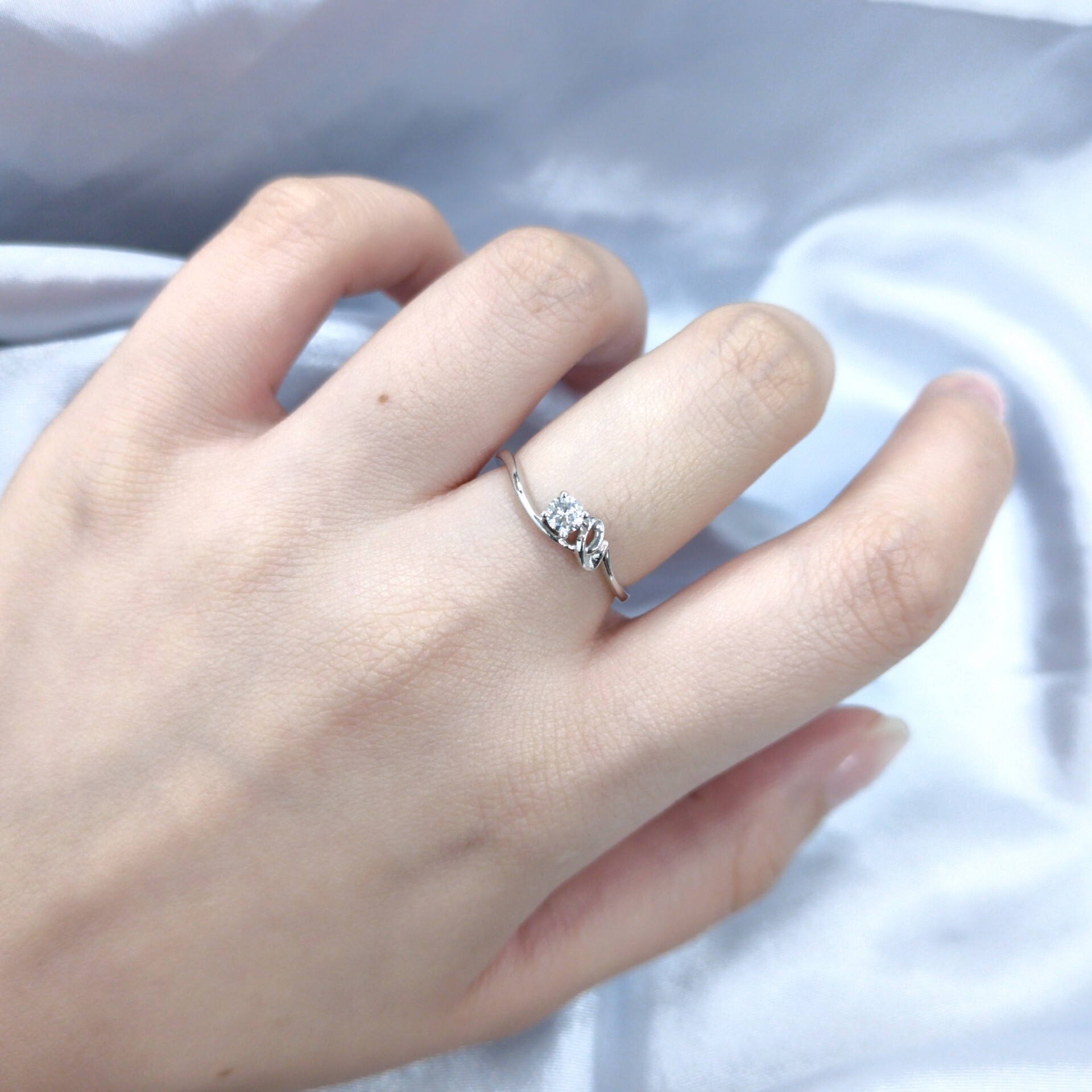 18K White Gold 0.16ct Diamond Ring