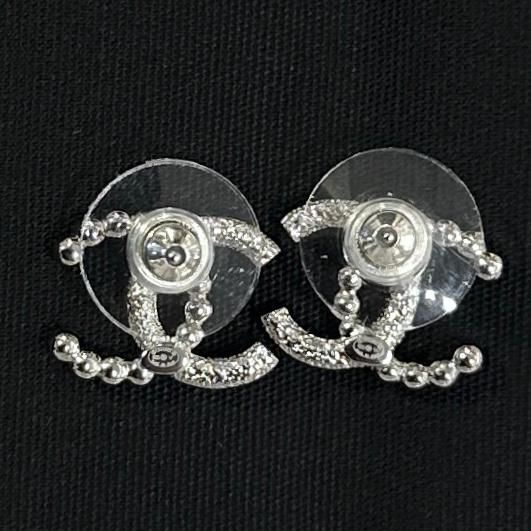 全新CHANEL耳環1.5 X 1cm ABD478 CC LOGO 珍珠水鑽銀色CC #BRAND NEW #香榭站正品