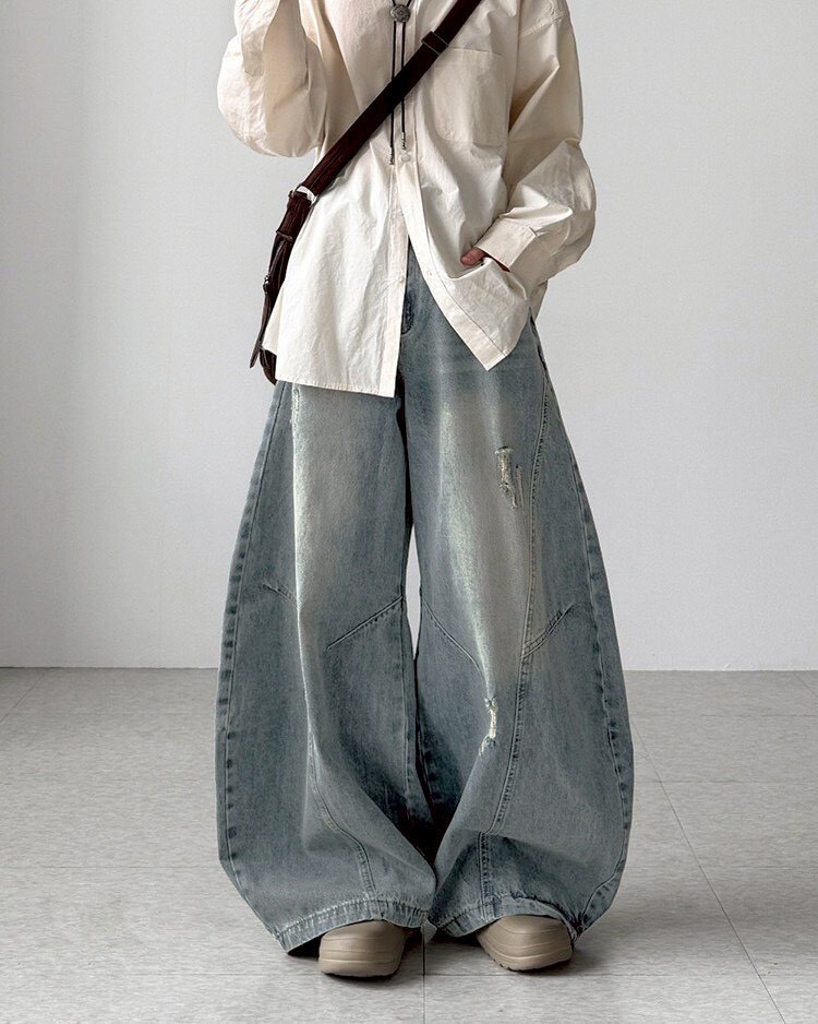 斜痕刷白 寬版牛仔褲