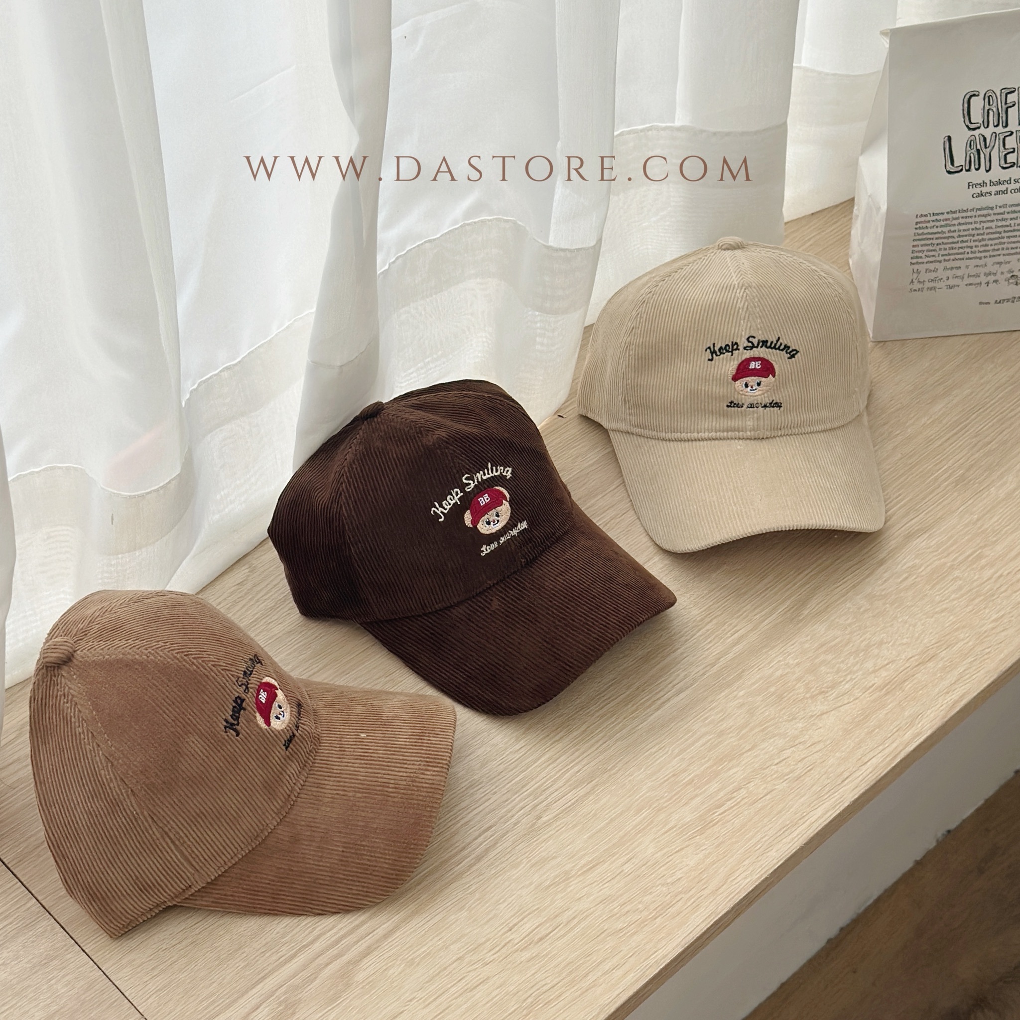 燈心絨奶油小熊刺繡老帽/四色